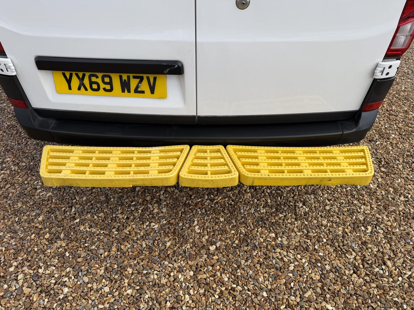 Volkswagen Crafter 2.0 TDI CR35 Trendline Panel Van 5dr Diesel Manual RWD LWB High Roof Euro 6 (s/s) (140 ps)