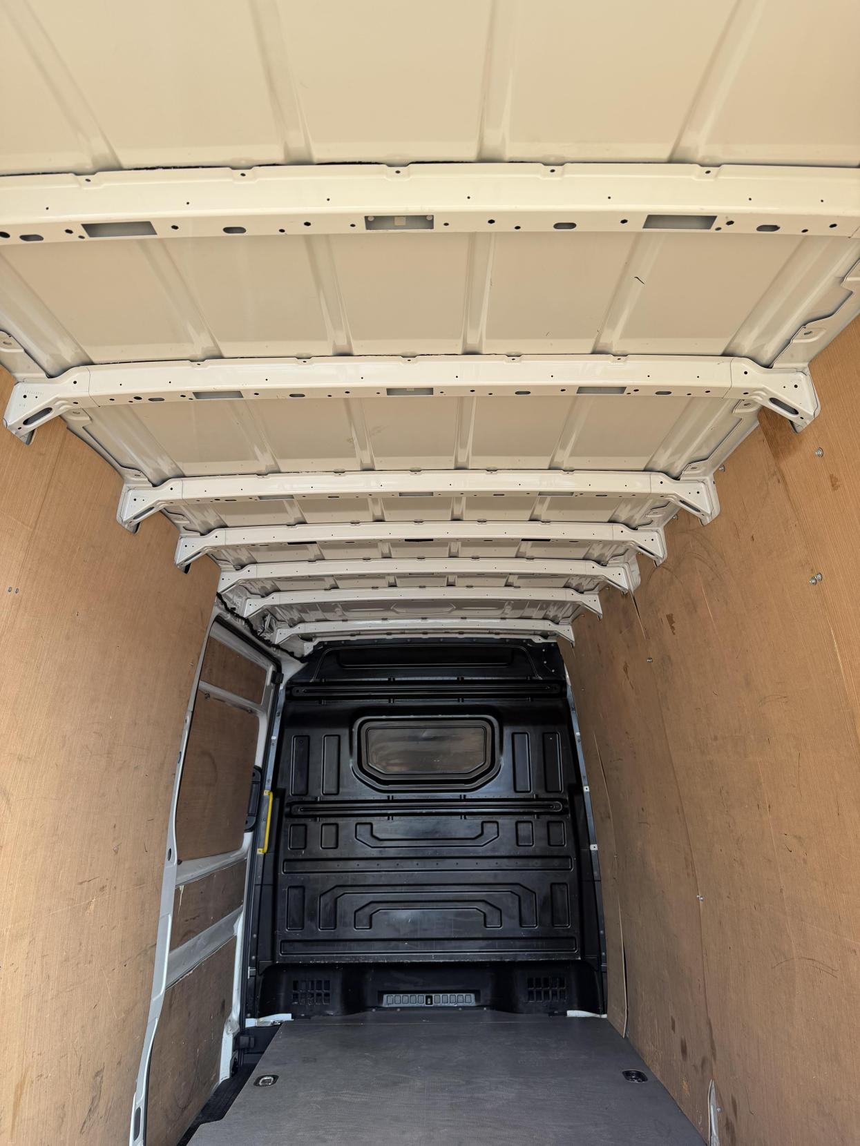 Volkswagen Crafter 2.0 TDI CR35 Trendline Panel Van 5dr Diesel Manual RWD LWB High Roof Euro 6 (s/s) (140 ps)