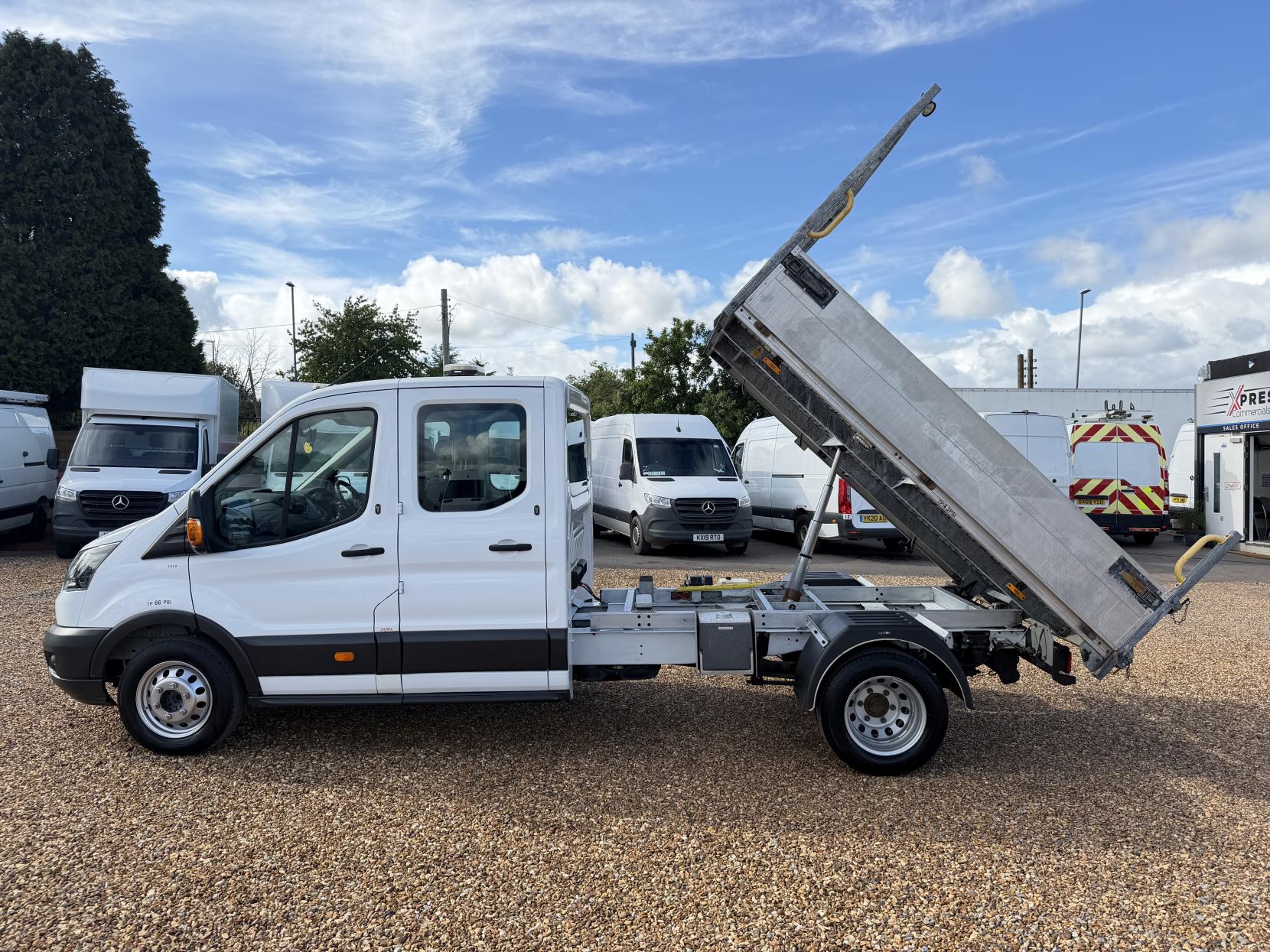 2018 Ford Transit 2.0 350 EcoBlue 1-Way Double Tipper Double Cab 4dr Diesel Manual RWD L3 Euro 6 (1-Way, 1-Stop) (130 ps) - Thumbnail 8