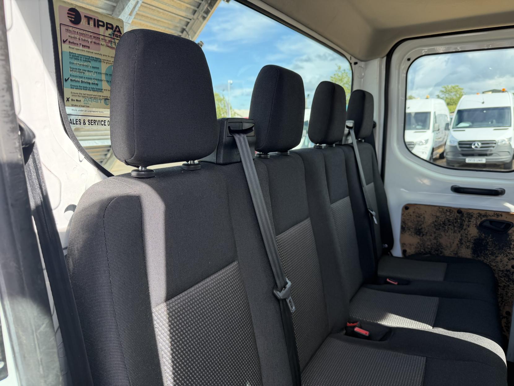 2018 Ford Transit 2.0 350 EcoBlue 1-Way Double Tipper Double Cab 4dr Diesel Manual RWD L3 Euro 6 (1-Way, 1-Stop) (130 ps) - Thumbnail 18
