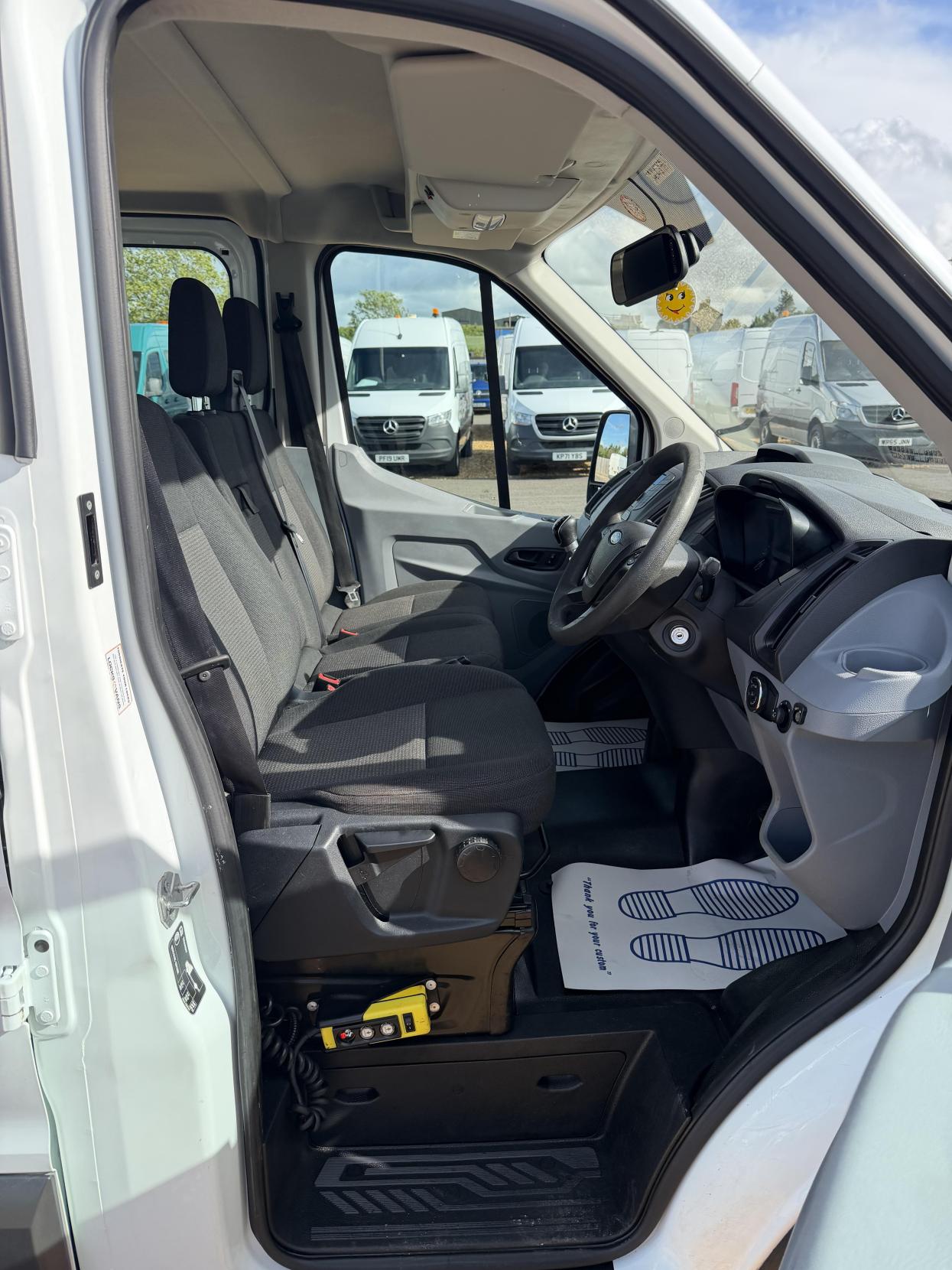 2018 Ford Transit 2.0 350 EcoBlue 1-Way Double Tipper Double Cab 4dr Diesel Manual RWD L3 Euro 6 (1-Way, 1-Stop) (130 ps) - Thumbnail 2