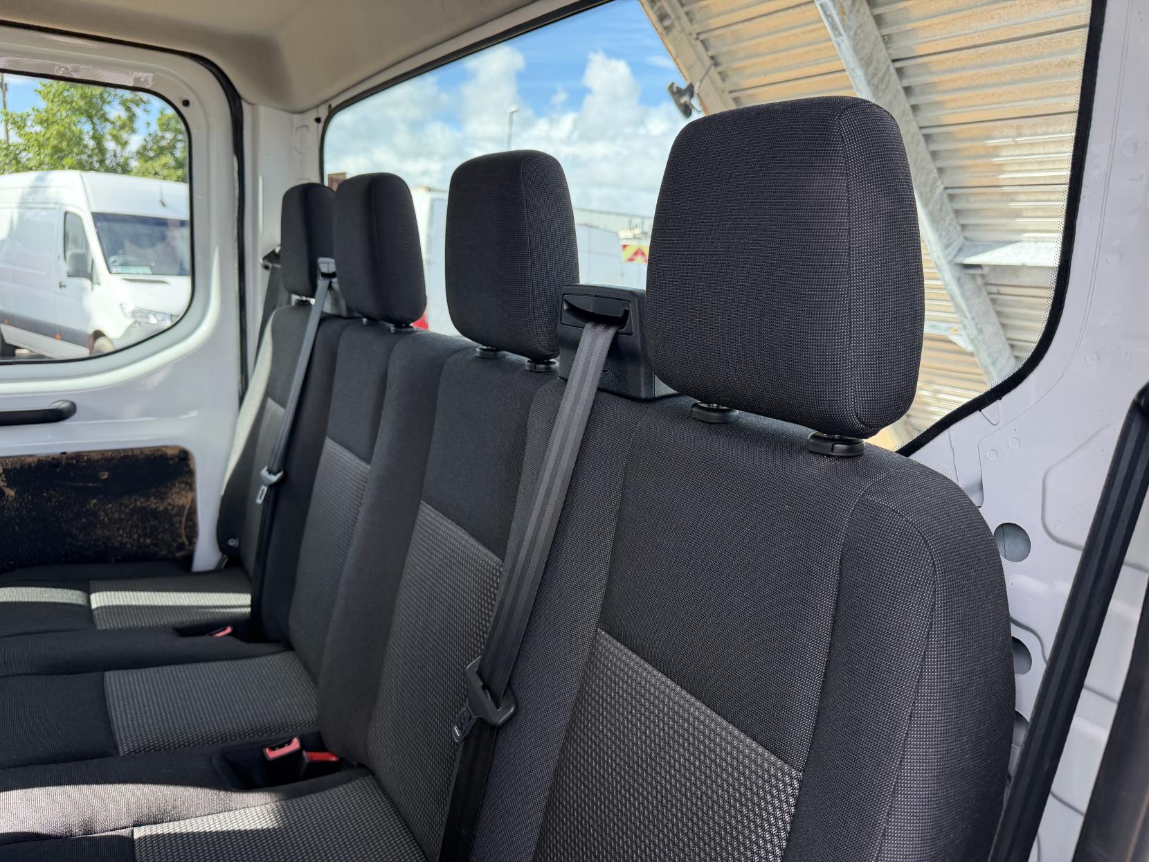 2018 Ford Transit 2.0 350 EcoBlue 1-Way Double Tipper Double Cab 4dr Diesel Manual RWD L3 Euro 6 (1-Way, 1-Stop) (130 ps) - Thumbnail 24