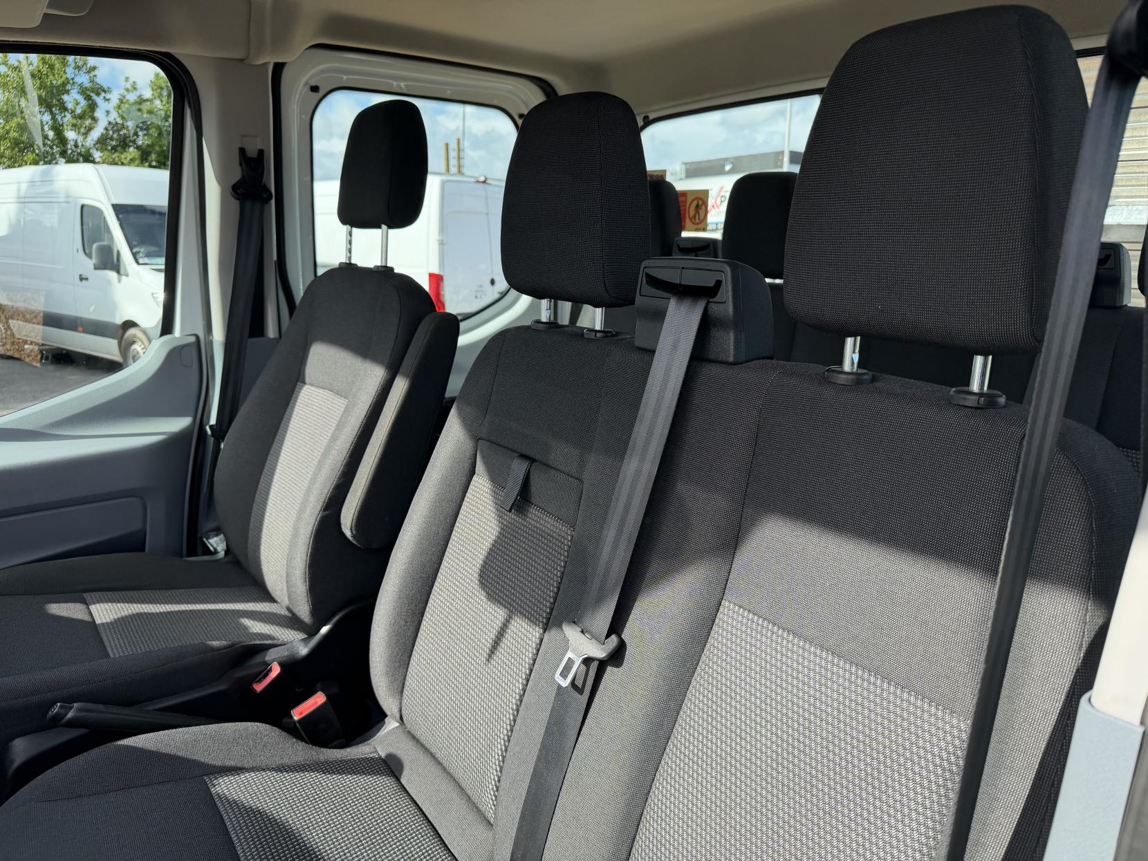 2018 Ford Transit 2.0 350 EcoBlue 1-Way Double Tipper Double Cab 4dr Diesel Manual RWD L3 Euro 6 (1-Way, 1-Stop) (130 ps) - Thumbnail 22