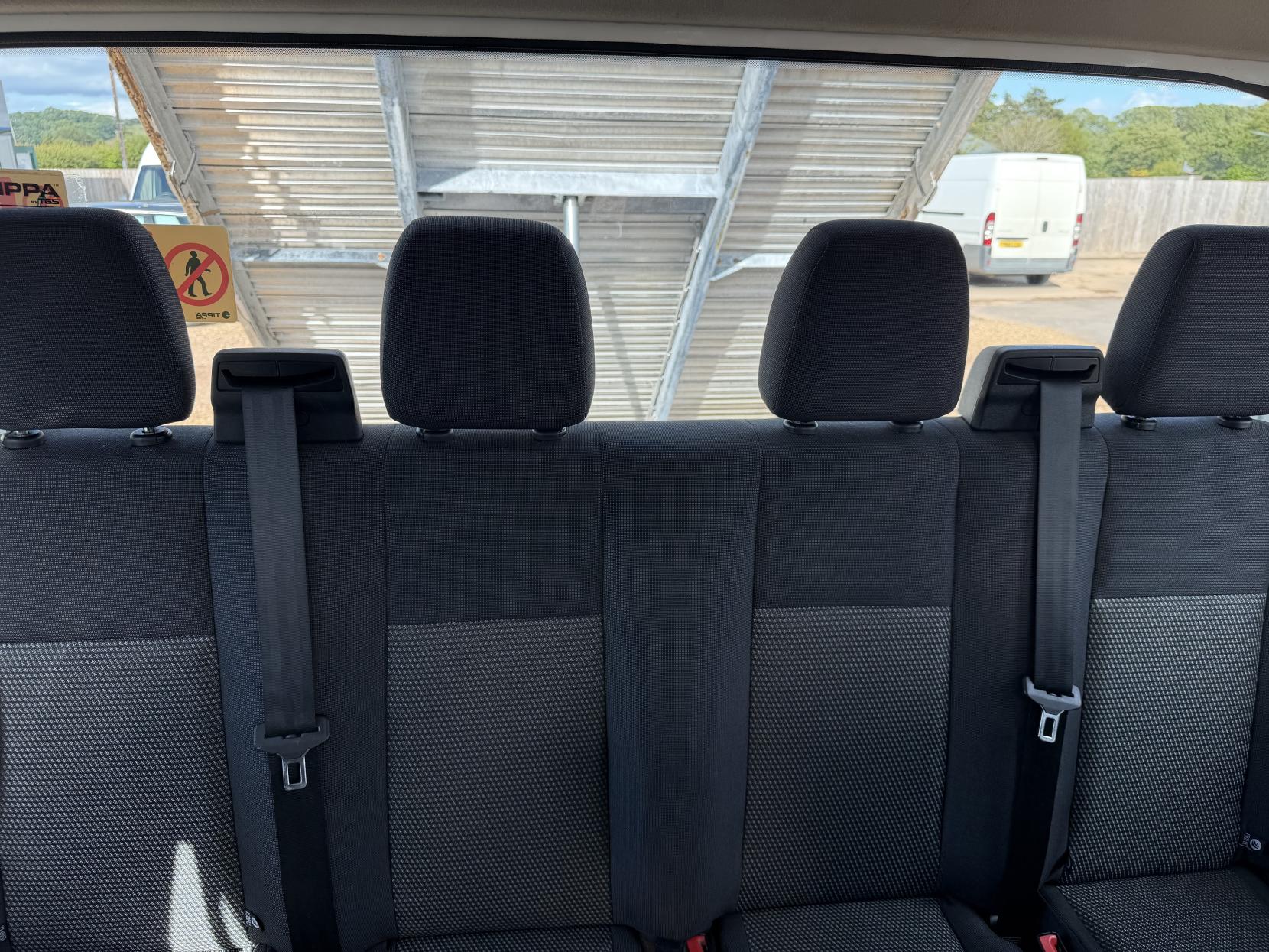 2018 Ford Transit 2.0 350 EcoBlue 1-Way Double Tipper Double Cab 4dr Diesel Manual RWD L3 Euro 6 (1-Way, 1-Stop) (130 ps) - Thumbnail 50