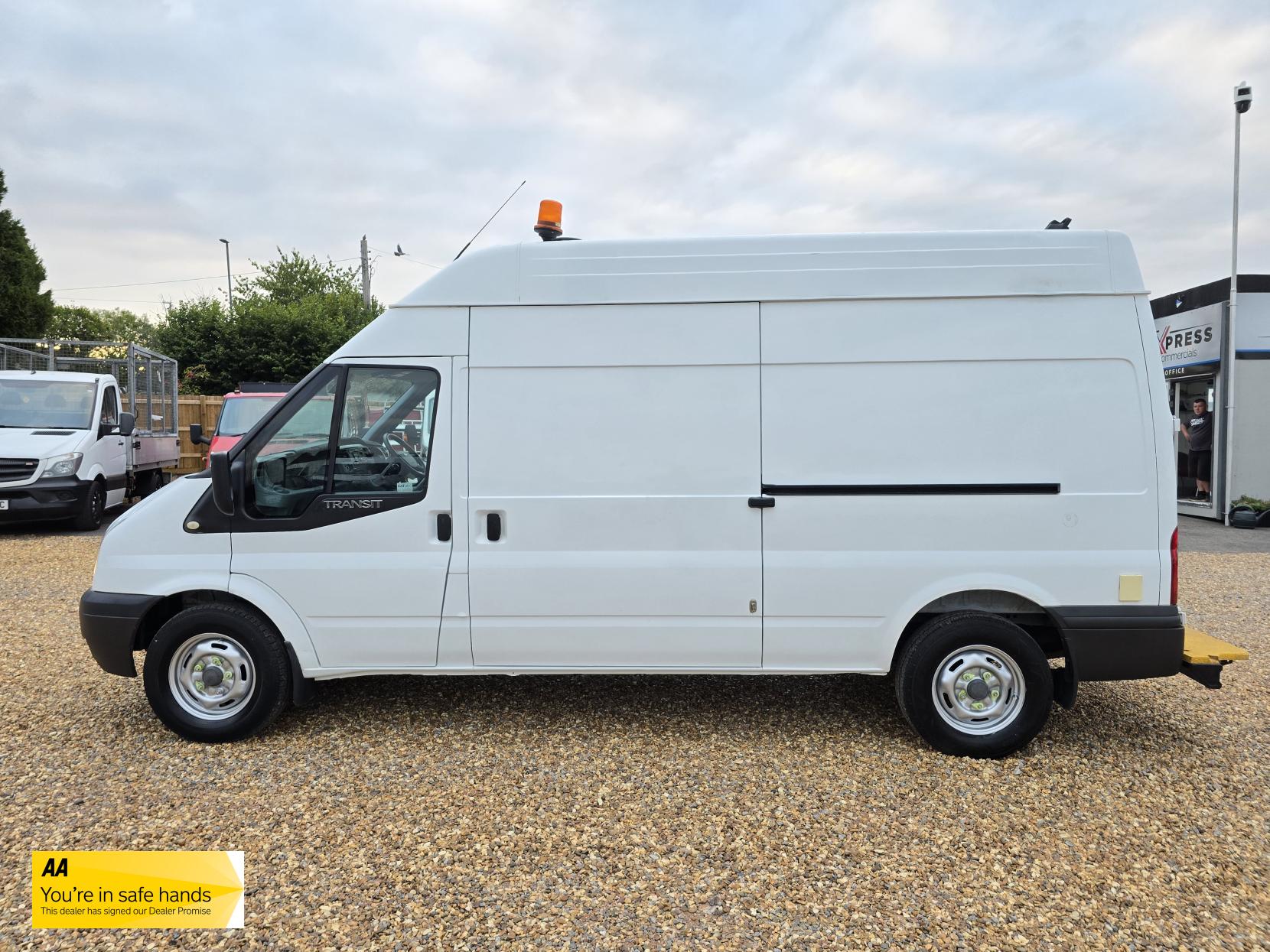 Ford Transit 2.2 TDCi 350 Panel Van 3dr Diesel Manual RWD L3 H3 (224 g/km, 98 bhp)