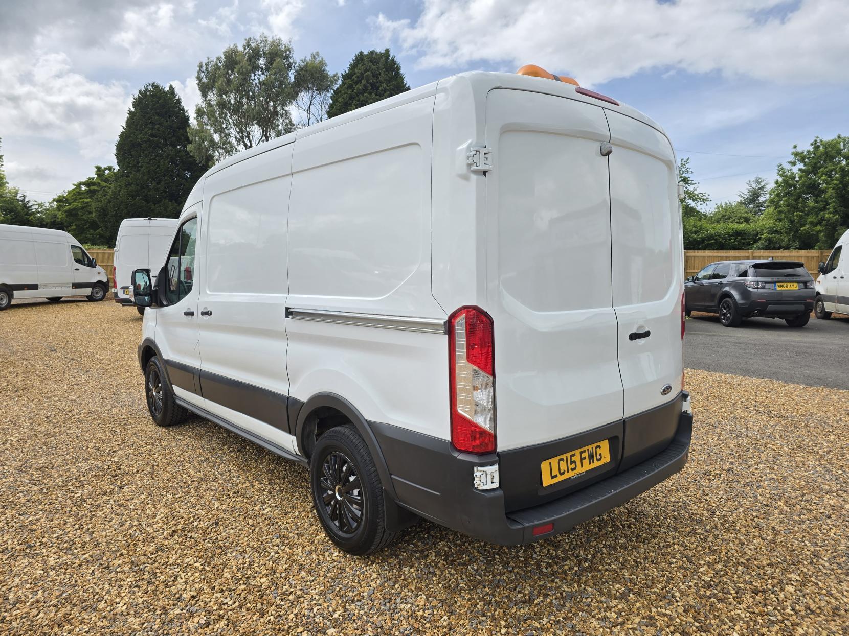 Ford Transit 2.2 TDCi 350 Panel Van 5dr Diesel Manual RWD L2 H2 Euro 5 (125 ps)