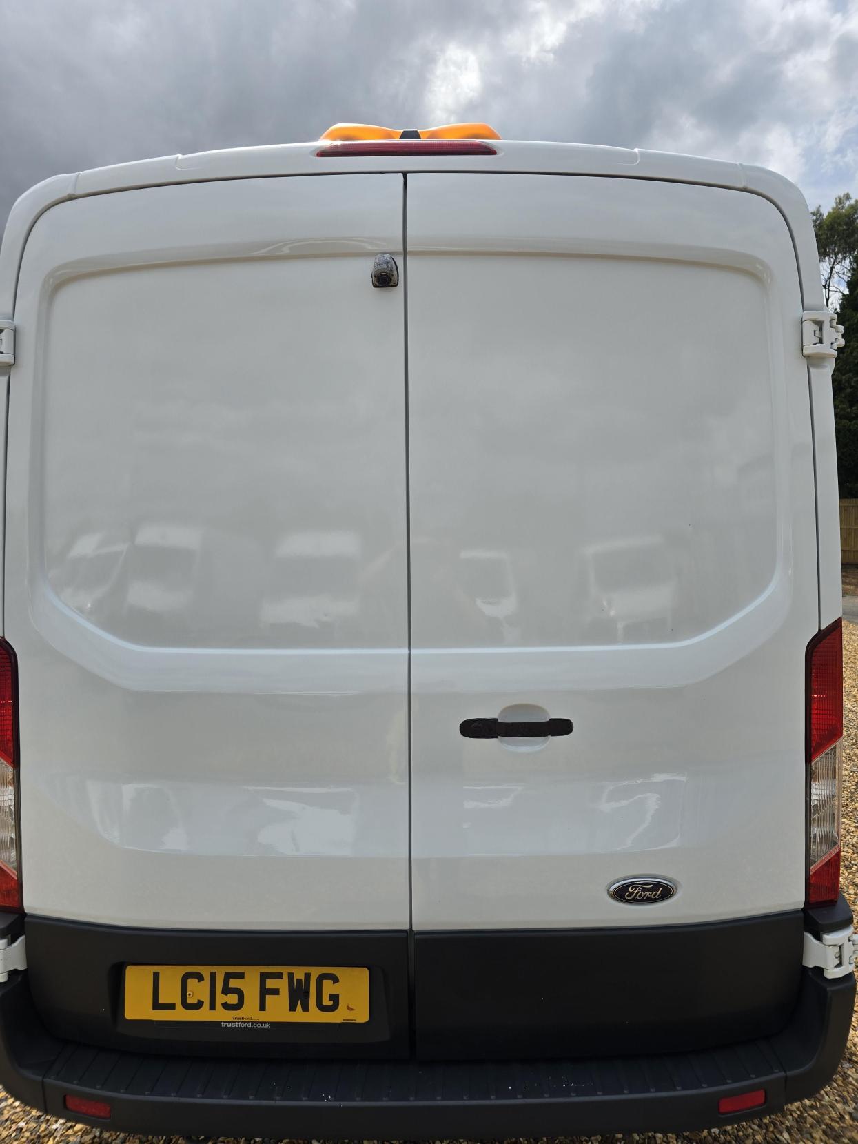 Ford Transit 2.2 TDCi 350 Panel Van 5dr Diesel Manual RWD L2 H2 Euro 5 (125 ps)