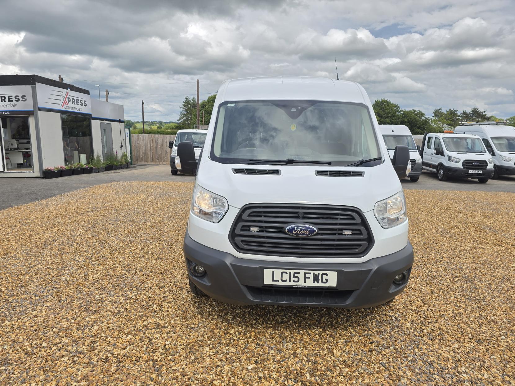 Ford Transit 2.2 TDCi 350 Panel Van 5dr Diesel Manual RWD L2 H2 Euro 5 (125 ps)