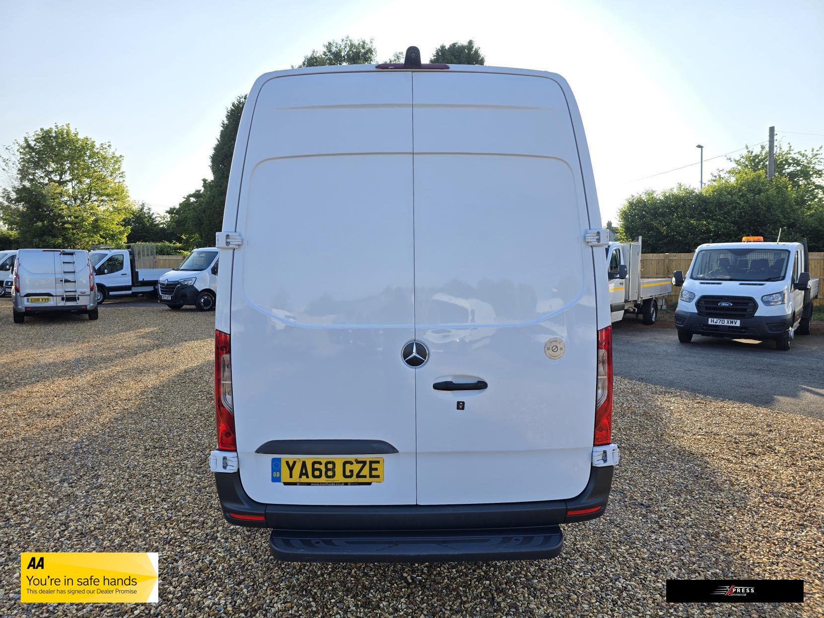Mercedes-Benz Sprinter Sprinter 2.1 311 CDI Panel Van 5dr Diesel Manual RWD L3 H2 Euro 6 (114 ps)