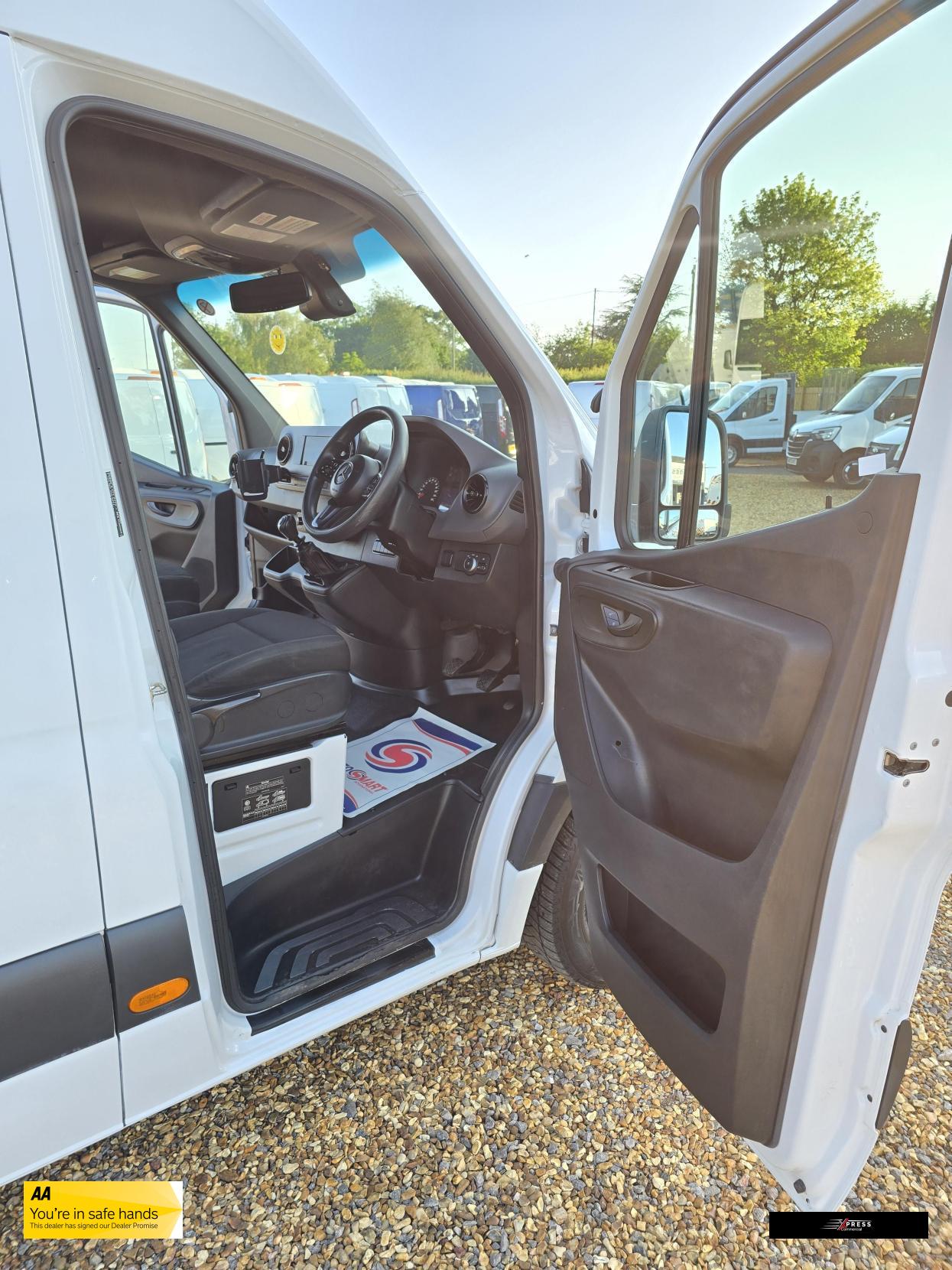 Mercedes-Benz Sprinter Sprinter 2.1 311 CDI Panel Van 5dr Diesel Manual RWD L3 H2 Euro 6 (114 ps)