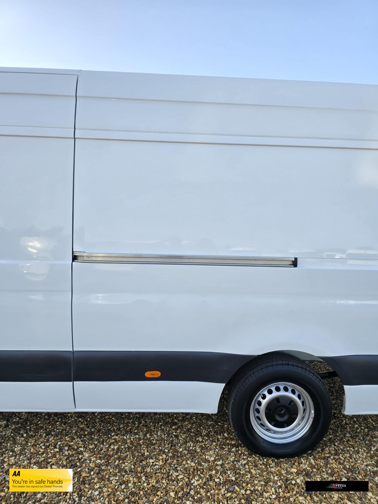 Mercedes-Benz Sprinter Sprinter 2.1 311 CDI Panel Van 5dr Diesel Manual RWD L3 H2 Euro 6 (114 ps)