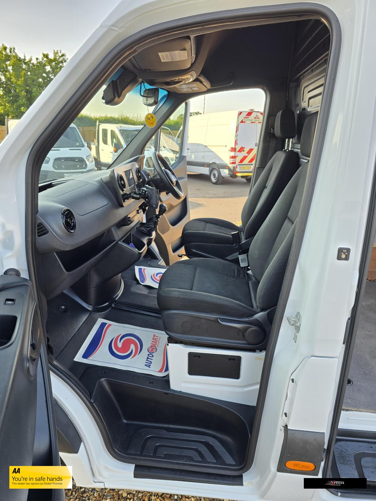 Mercedes-Benz Sprinter Sprinter 2.1 311 CDI Panel Van 5dr Diesel Manual RWD L3 H2 Euro 6 (114 ps)