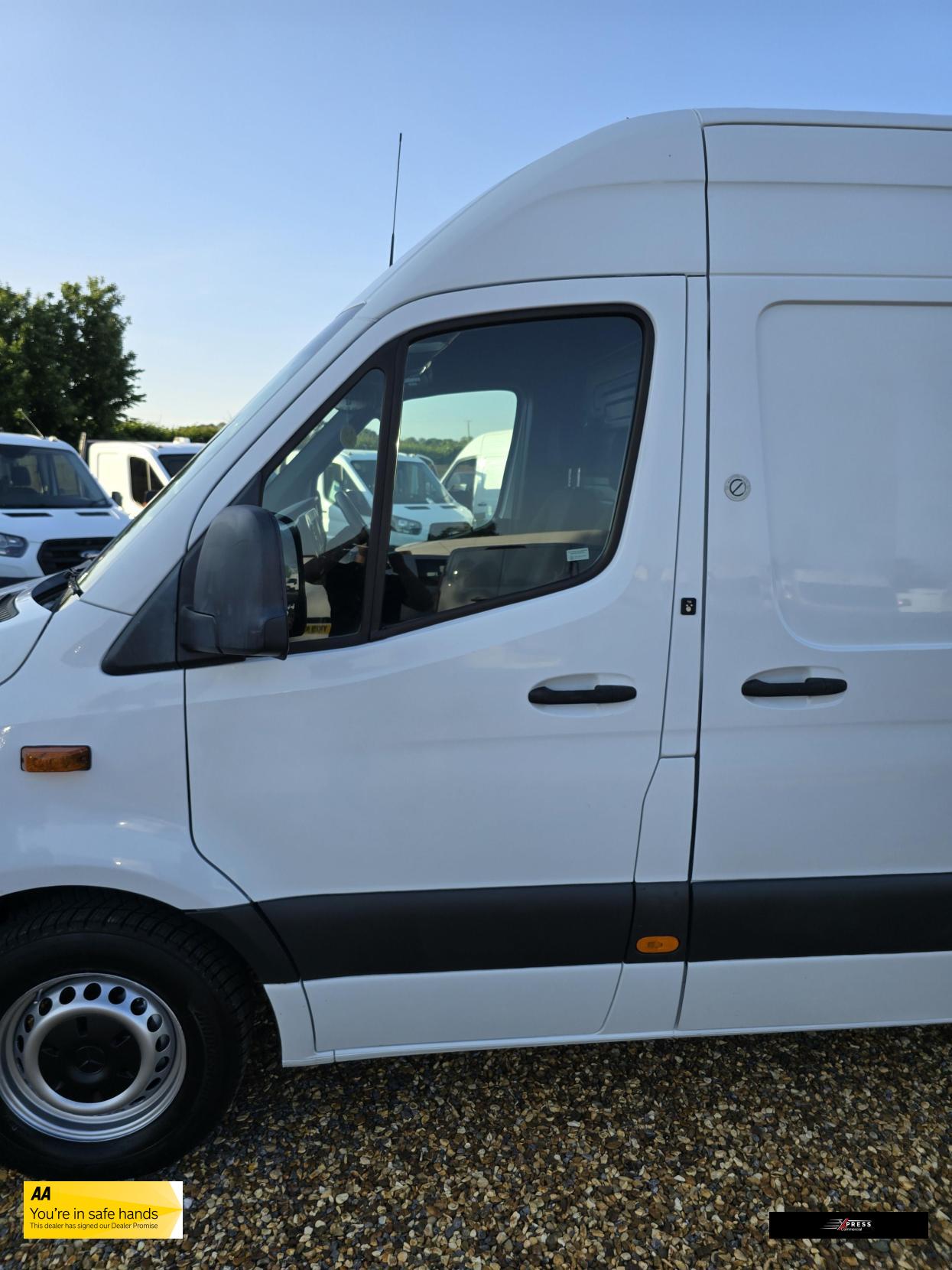 Mercedes-Benz Sprinter Sprinter 2.1 311 CDI Panel Van 5dr Diesel Manual RWD L3 H2 Euro 6 (114 ps)