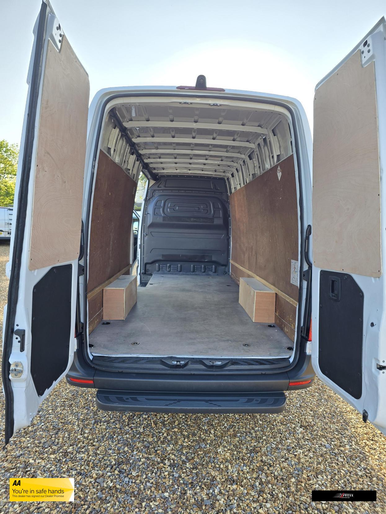 Mercedes-Benz Sprinter Sprinter 2.1 311 CDI Panel Van 5dr Diesel Manual RWD L3 H2 Euro 6 (114 ps)