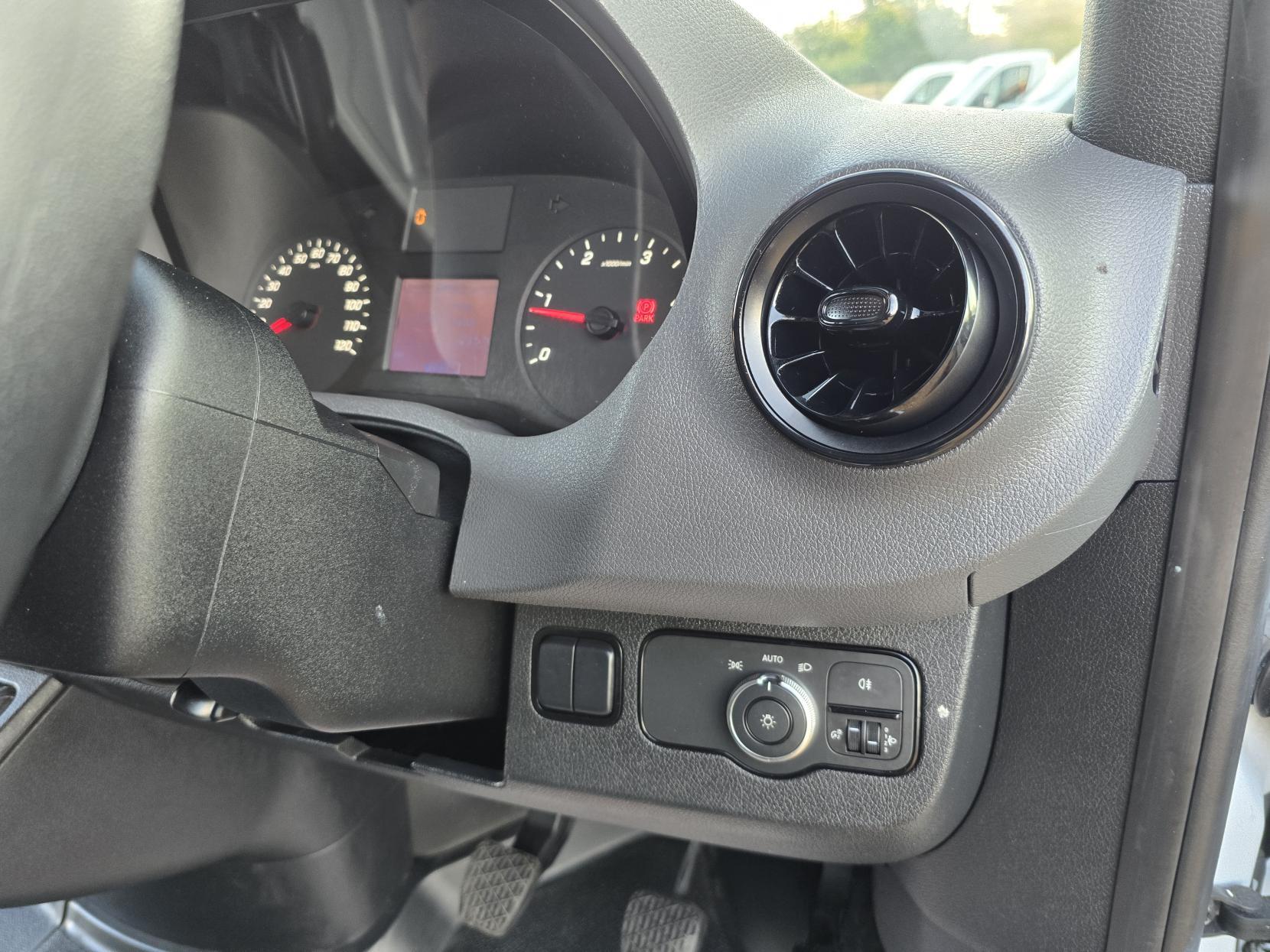 Mercedes-Benz Sprinter 2.1 311 CDI Panel Van 5dr Diesel Manual RWD L3 H2 Euro 6 (114 ps)