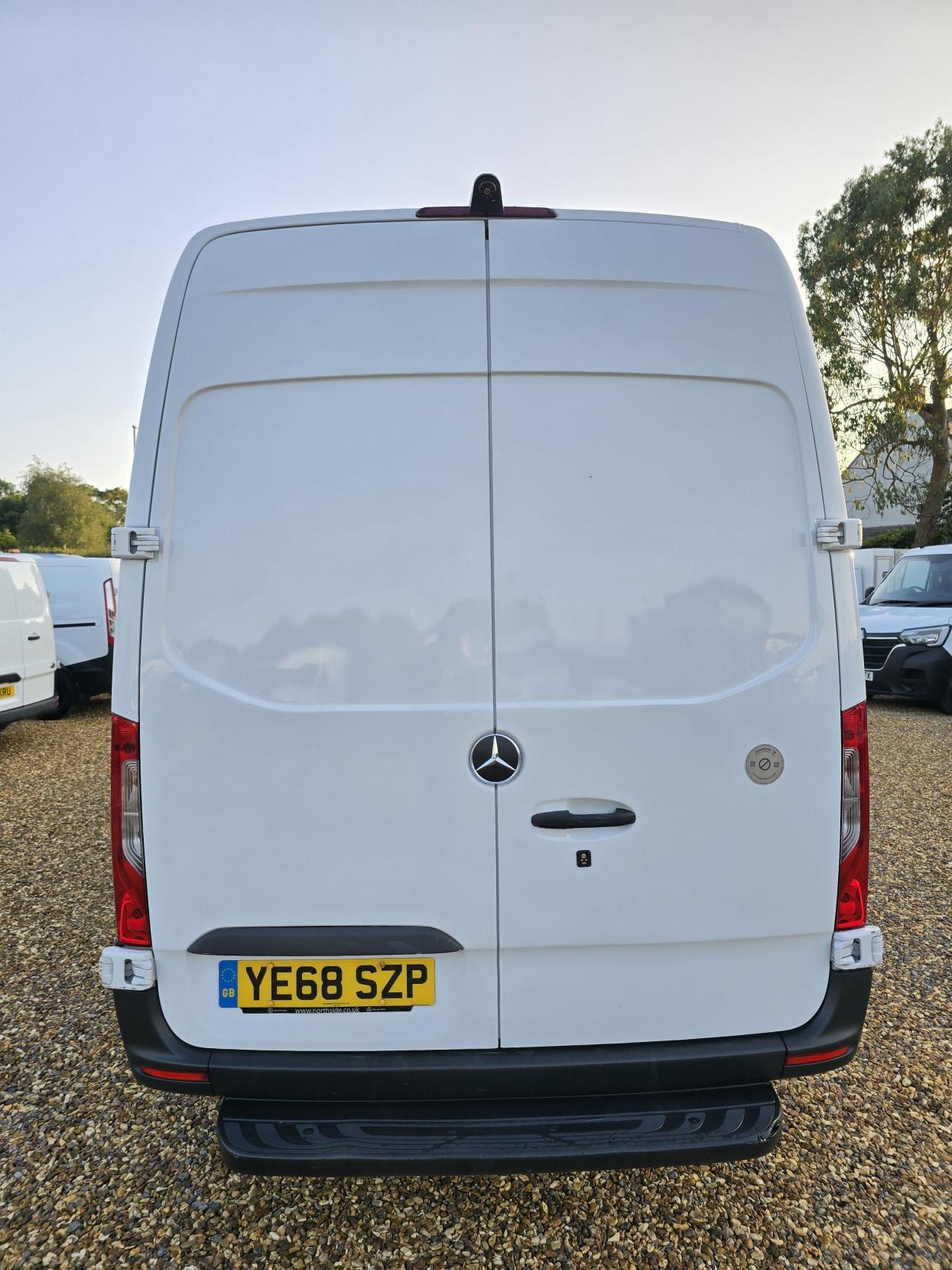 Mercedes-Benz Sprinter 2.1 311 CDI Panel Van 5dr Diesel Manual RWD L3 H2 Euro 6 (114 ps)