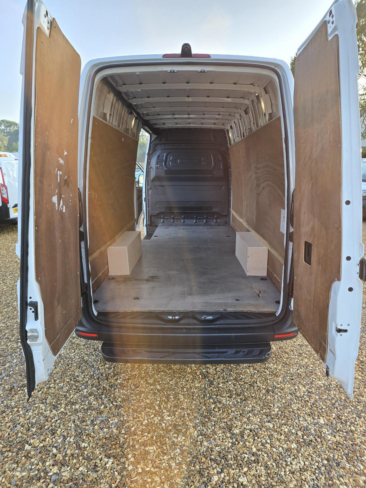 Mercedes-Benz Sprinter 2.1 311 CDI Panel Van 5dr Diesel Manual RWD L3 H2 Euro 6 (114 ps)