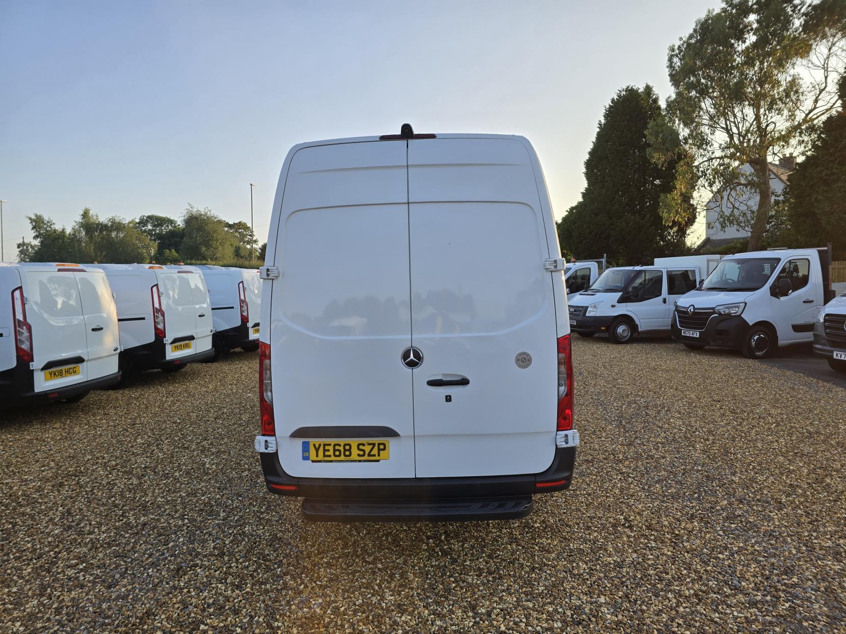 Mercedes-Benz Sprinter 2.1 311 CDI Panel Van 5dr Diesel Manual RWD L3 H2 Euro 6 (114 ps)