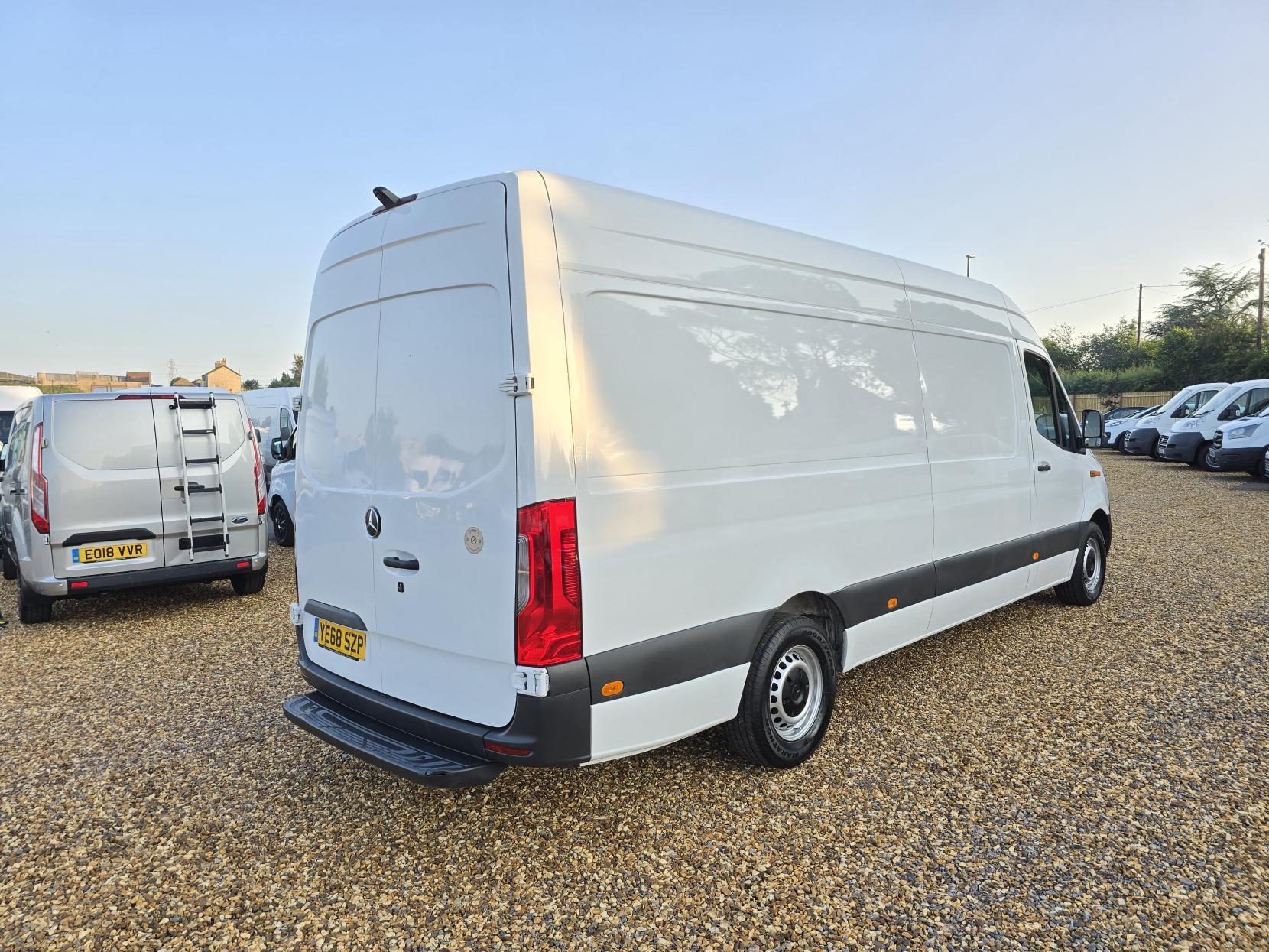 Mercedes-Benz Sprinter 2.1 311 CDI Panel Van 5dr Diesel Manual RWD L3 H2 Euro 6 (114 ps)