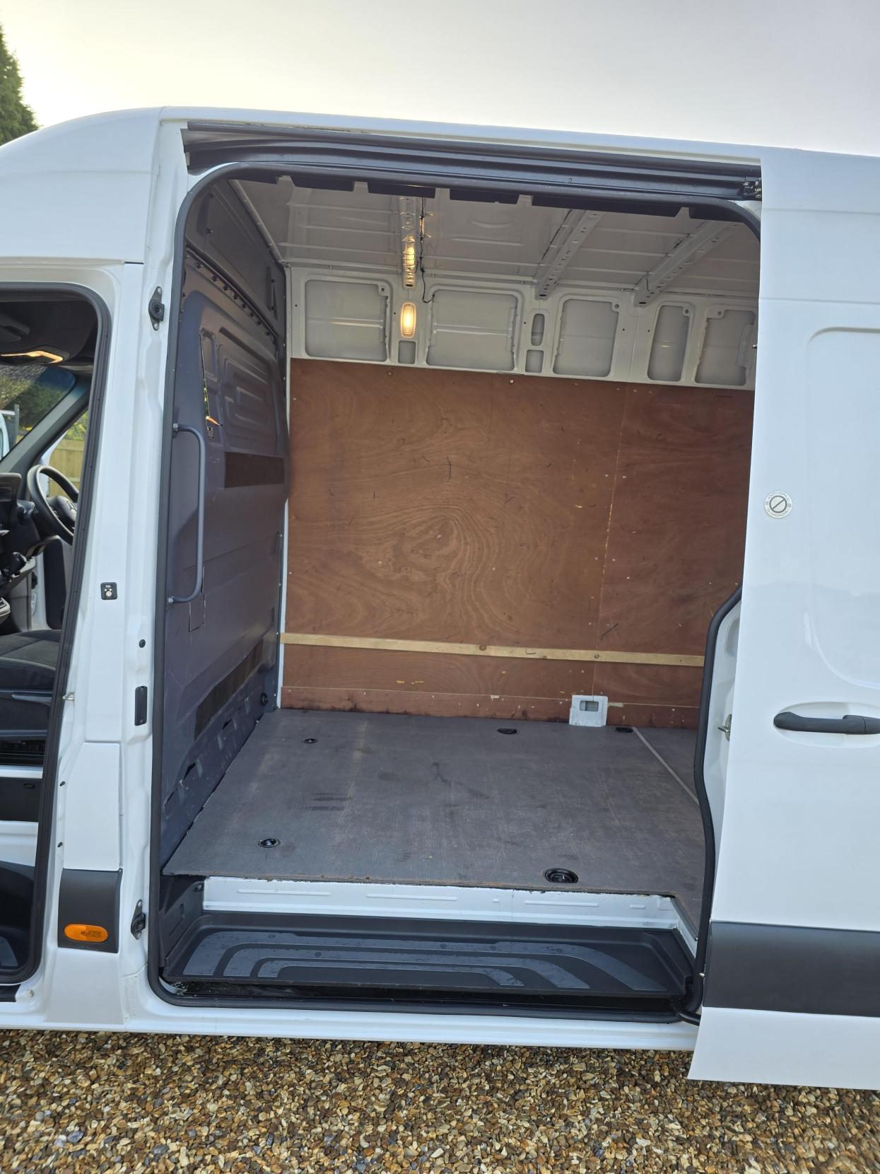 Mercedes-Benz Sprinter 2.1 311 CDI Panel Van 5dr Diesel Manual RWD L3 H2 Euro 6 (114 ps)
