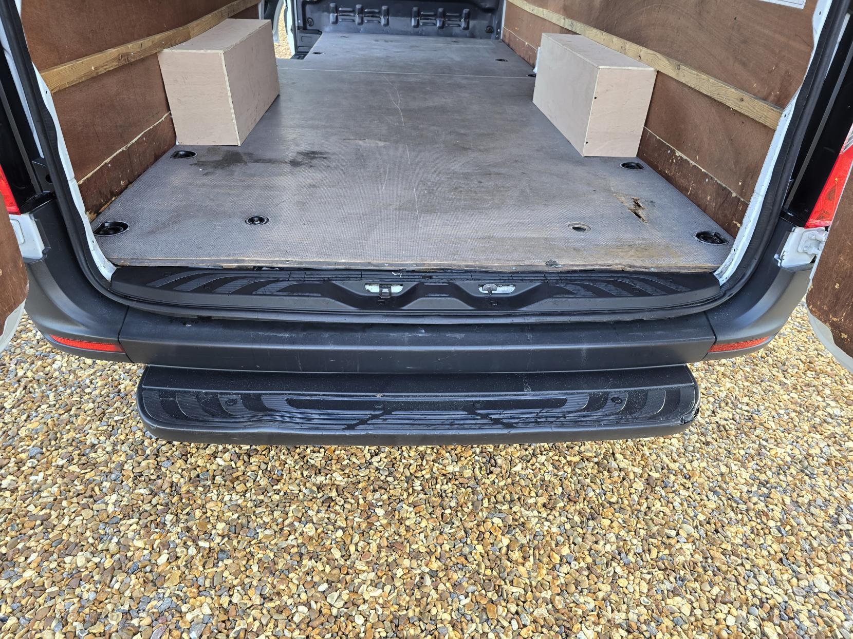 Mercedes-Benz Sprinter 2.1 311 CDI Panel Van 5dr Diesel Manual RWD L3 H2 Euro 6 (114 ps)