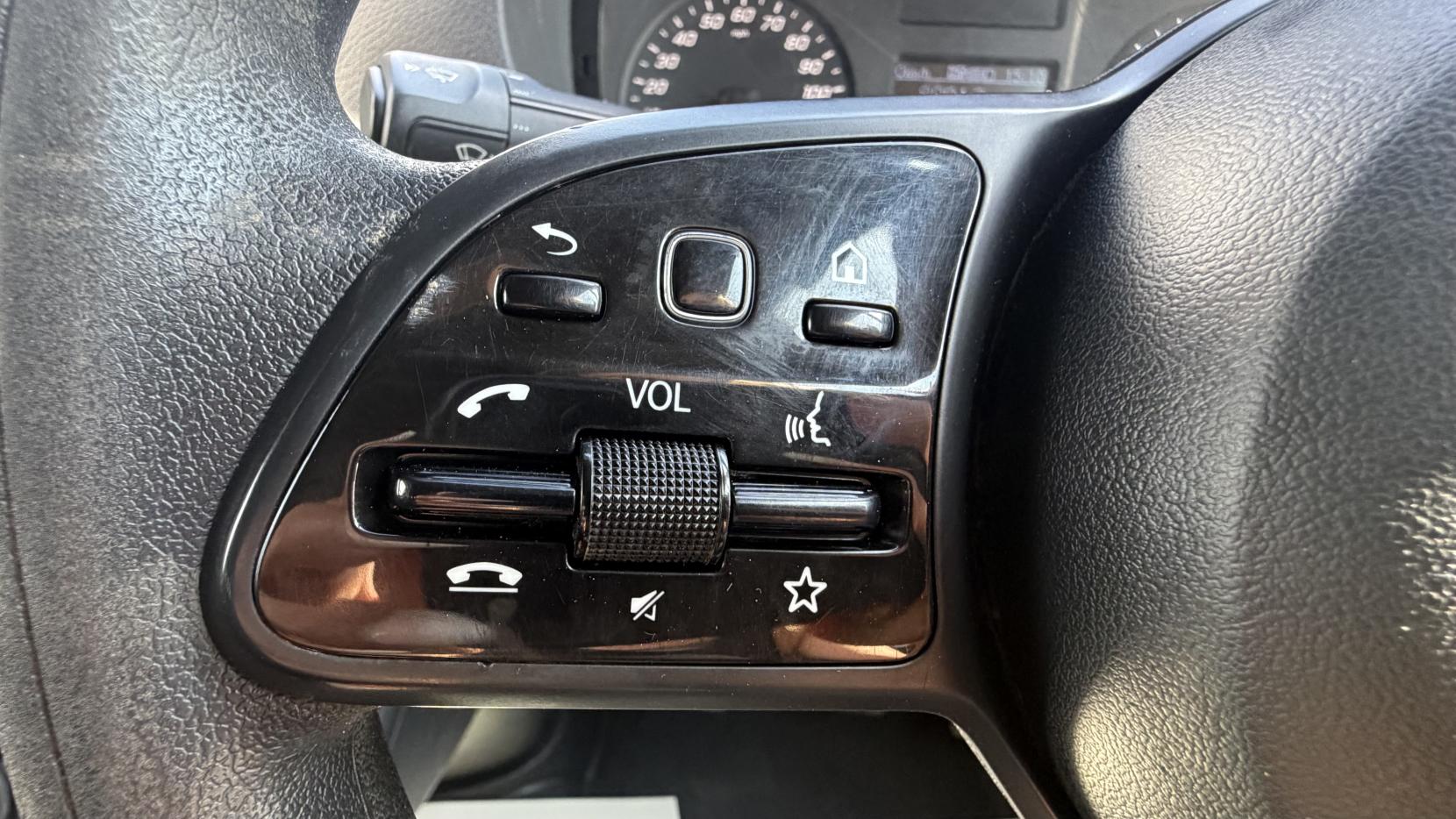 2020 Mercedes-Benz Sprinter 2.1 316 CDI Panel Van 5dr Diesel Manual RWD L2 H2 Euro 6 (163 ps) - Thumbnail 11