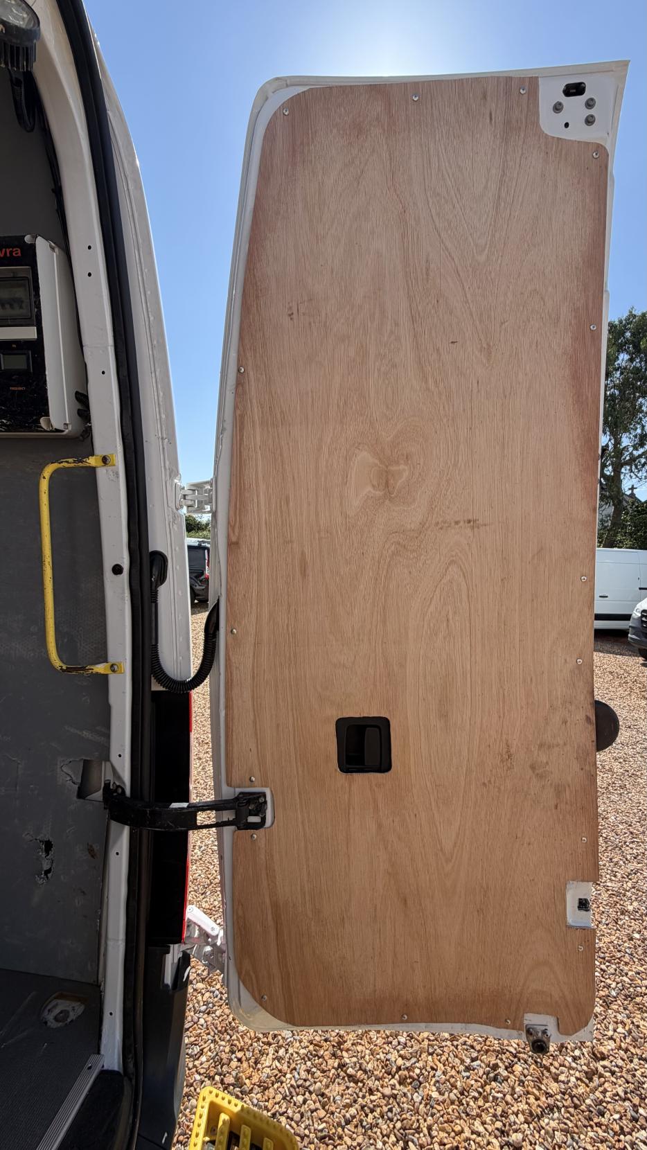 2020 Mercedes-Benz Sprinter 2.1 316 CDI Panel Van 5dr Diesel Manual RWD L2 H2 Euro 6 (163 ps) - Thumbnail 31