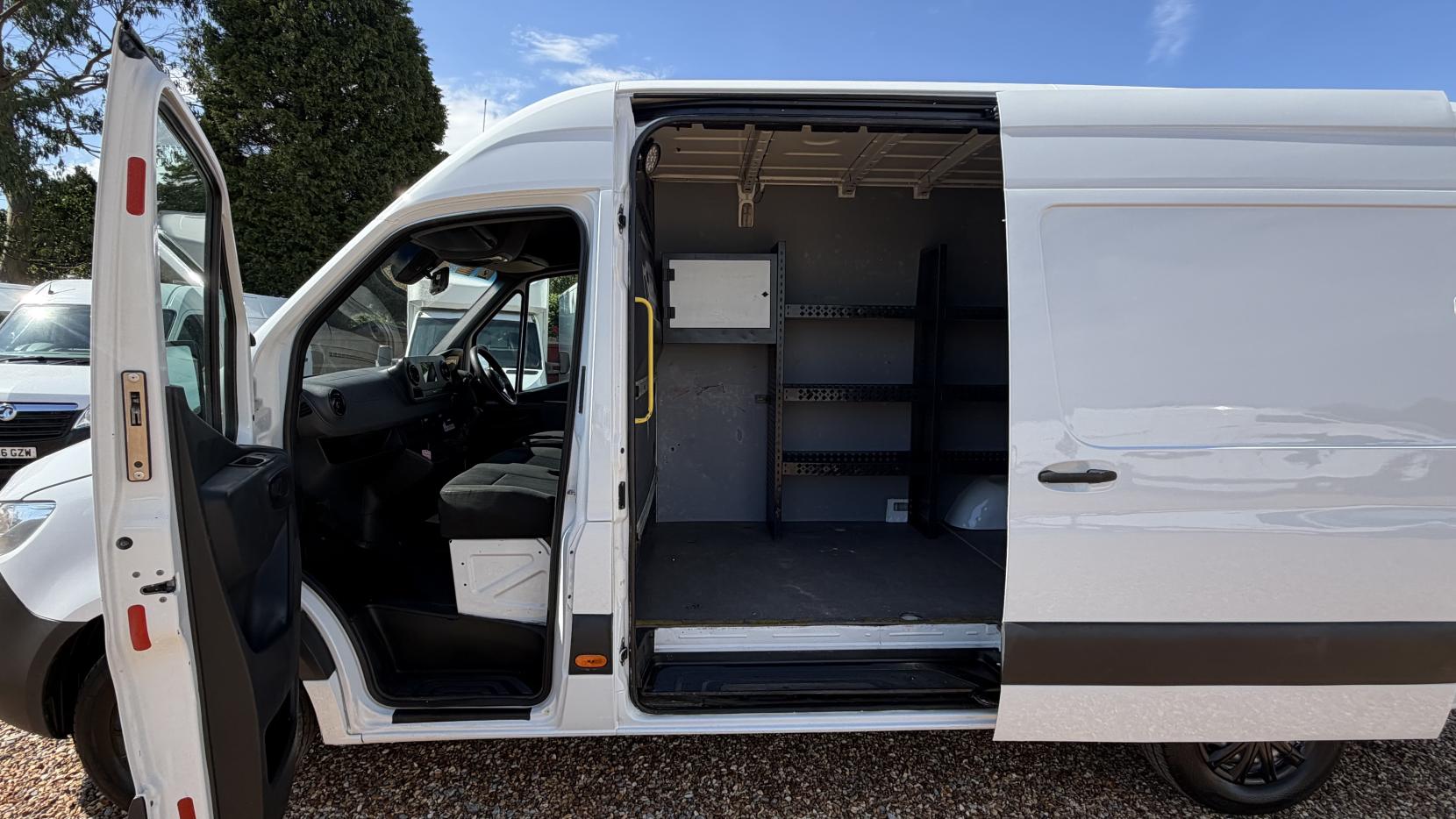 2020 Mercedes-Benz Sprinter 2.1 316 CDI Panel Van 5dr Diesel Manual RWD L2 H2 Euro 6 (163 ps) - Thumbnail 34