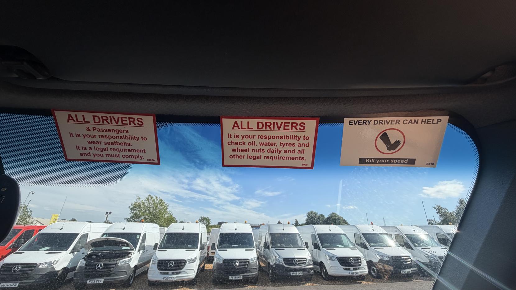 2020 Mercedes-Benz Sprinter 2.1 316 CDI Panel Van 5dr Diesel Manual RWD L2 H2 Euro 6 (163 ps) - Thumbnail 17