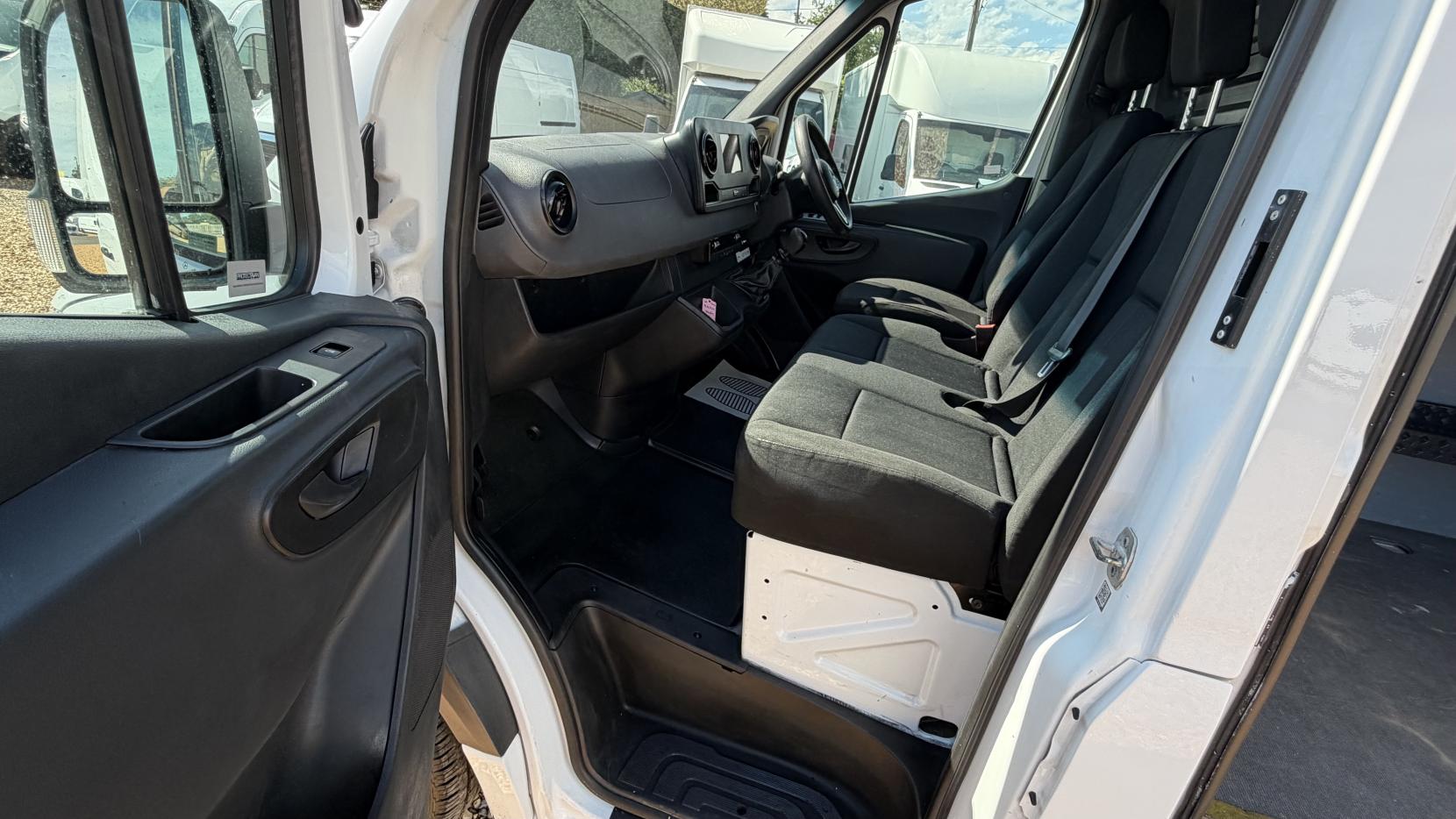 2020 Mercedes-Benz Sprinter 2.1 316 CDI Panel Van 5dr Diesel Manual RWD L2 H2 Euro 6 (163 ps) - Thumbnail 39