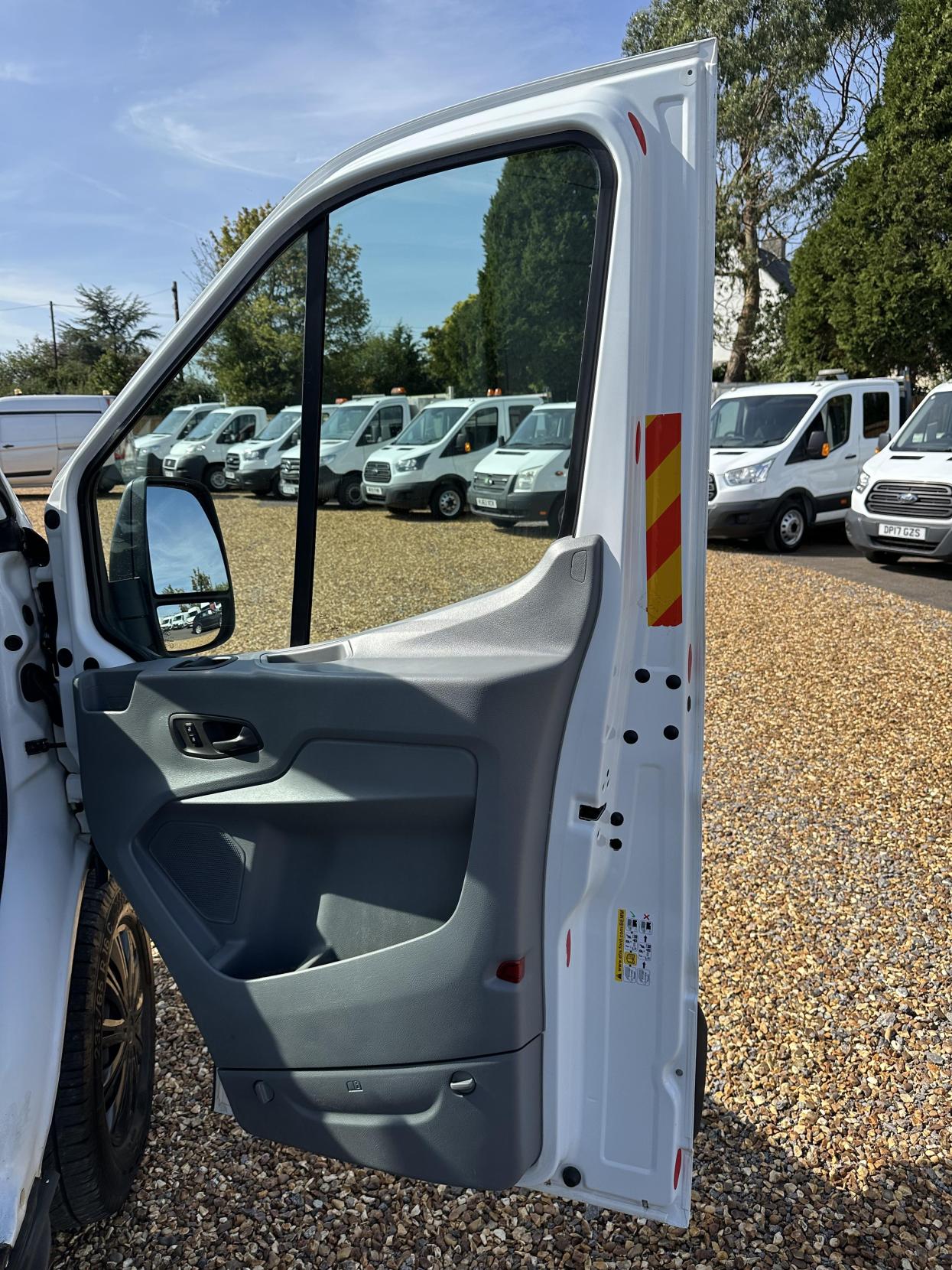 Ford Transit 2.0 350 EcoBlue Panel Van 5dr Diesel Manual RWD L2 H3 Euro 6 (170 ps)