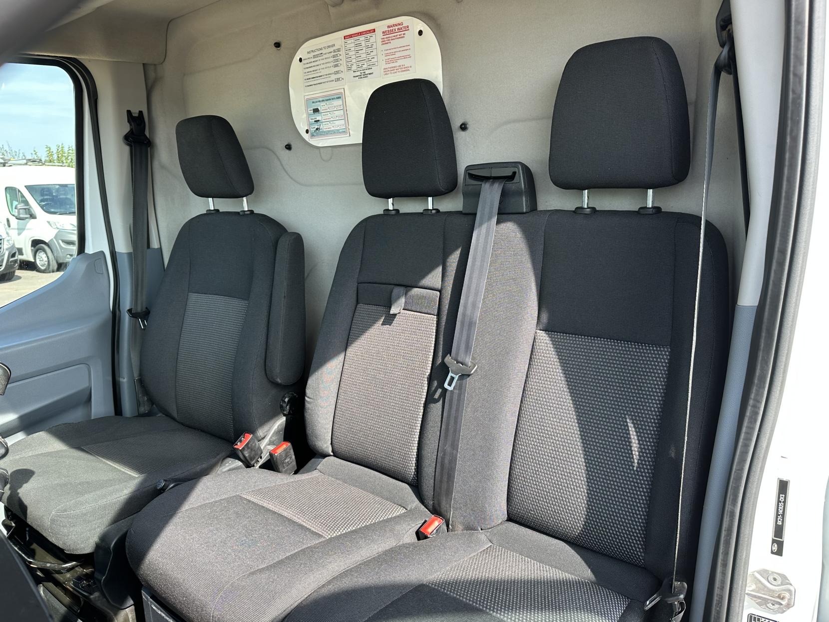Ford Transit 2.0 350 EcoBlue Panel Van 5dr Diesel Manual RWD L2 H3 Euro 6 (170 ps)