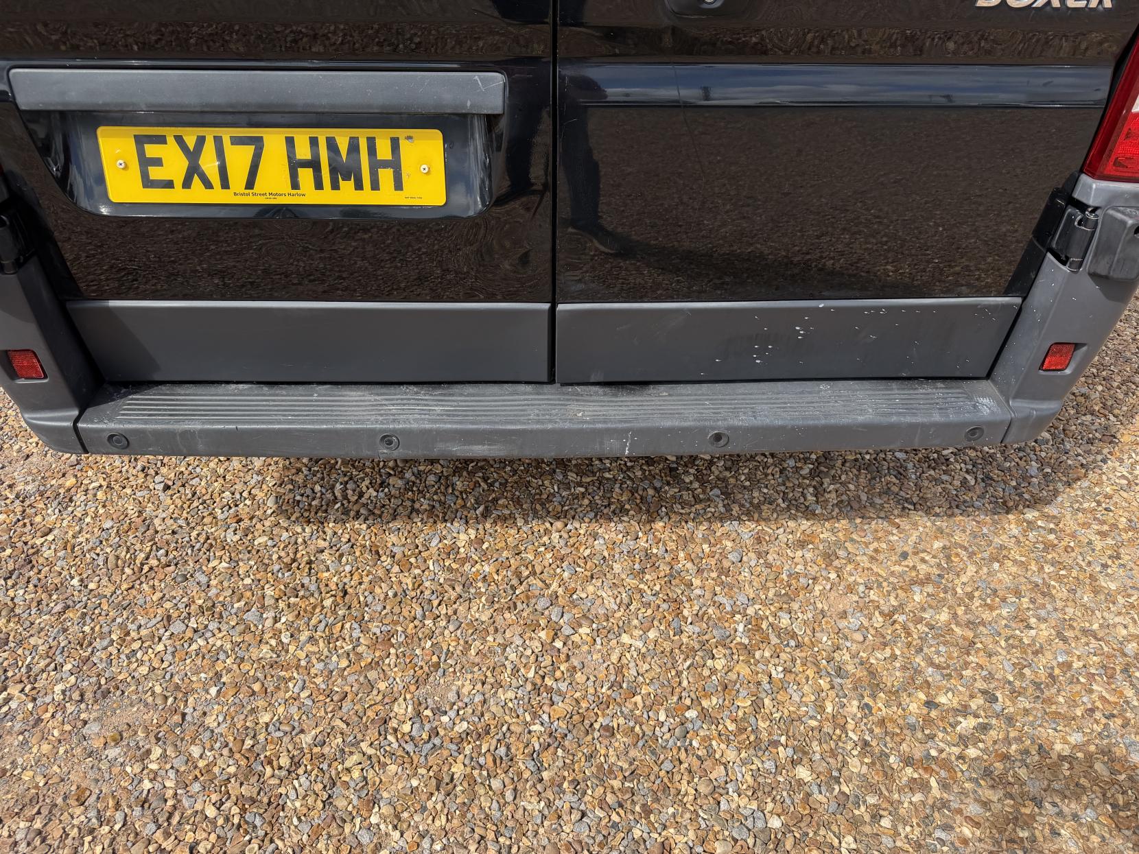 2017 Peugeot Boxer 2.0 BlueHDi 335 Professional Panel Van 5dr Diesel Manual L3 H2 Euro 6 (130 ps) - Thumbnail 33