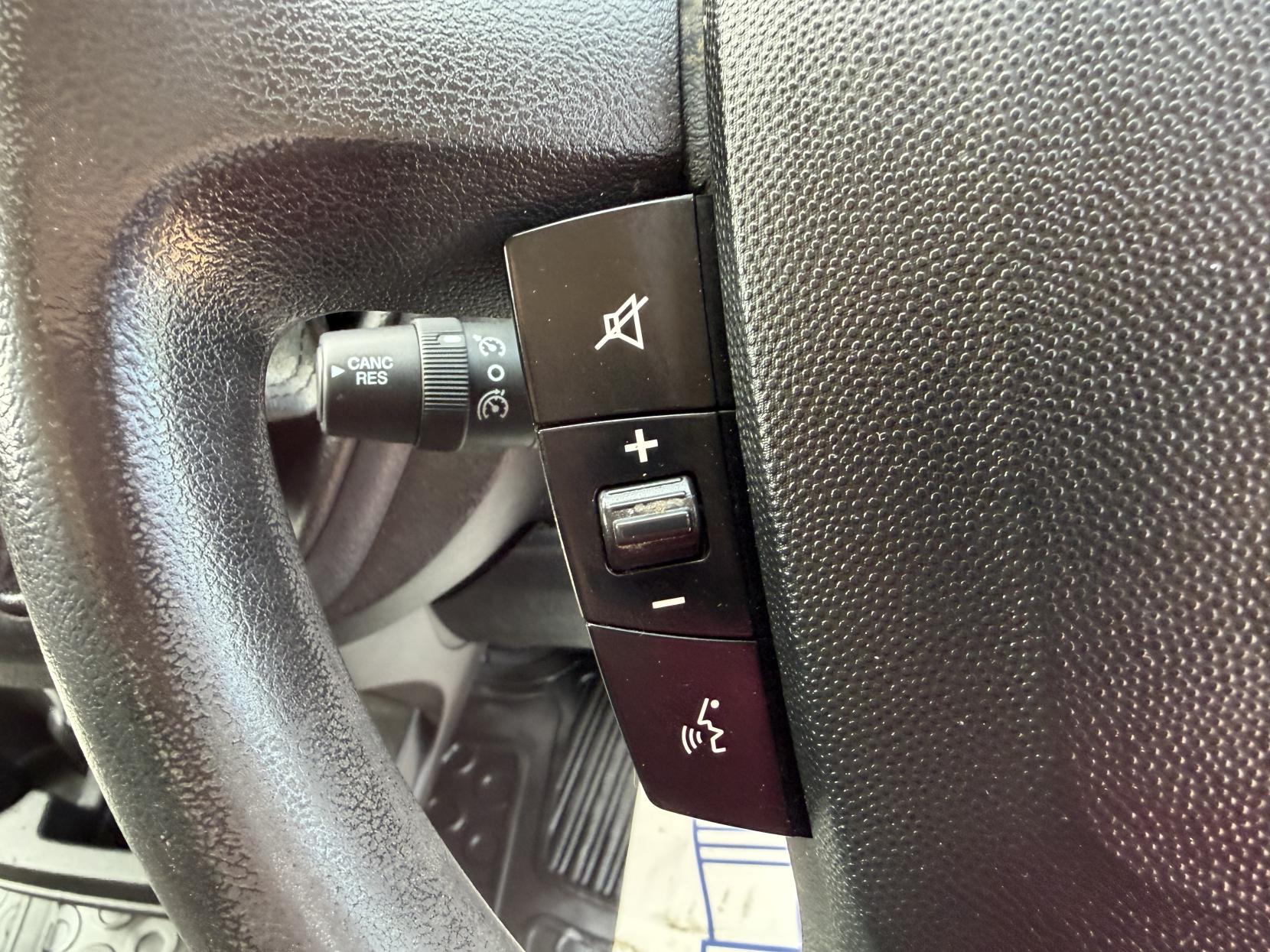 2017 Peugeot Boxer 2.0 BlueHDi 335 Professional Panel Van 5dr Diesel Manual L3 H2 Euro 6 (130 ps) - Thumbnail 35