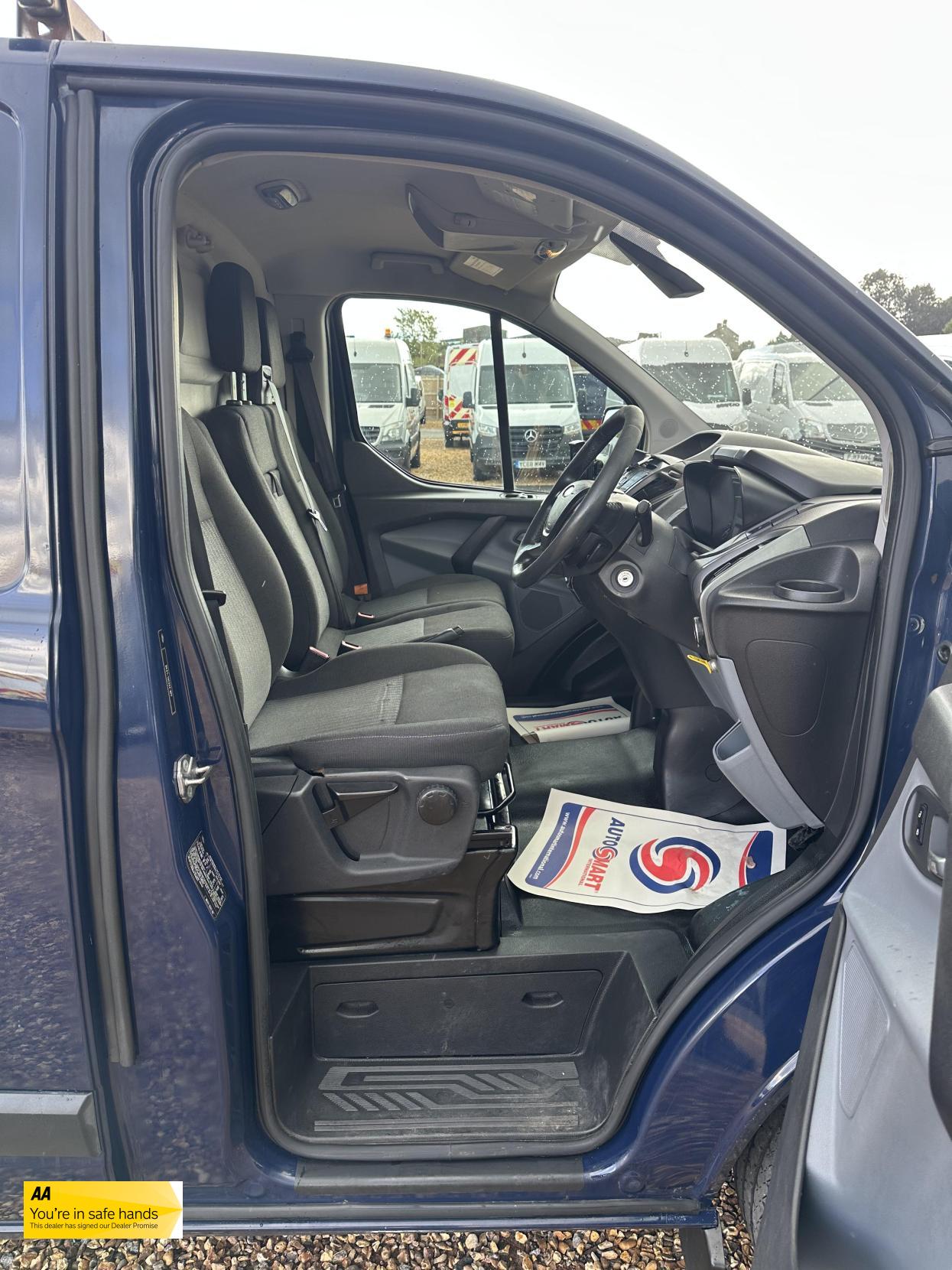 Ford Transit Custom 2.2 TDCi 330 Trend Panel Van 5dr Diesel Manual L2 H1 (197 g/km, 123 bhp)