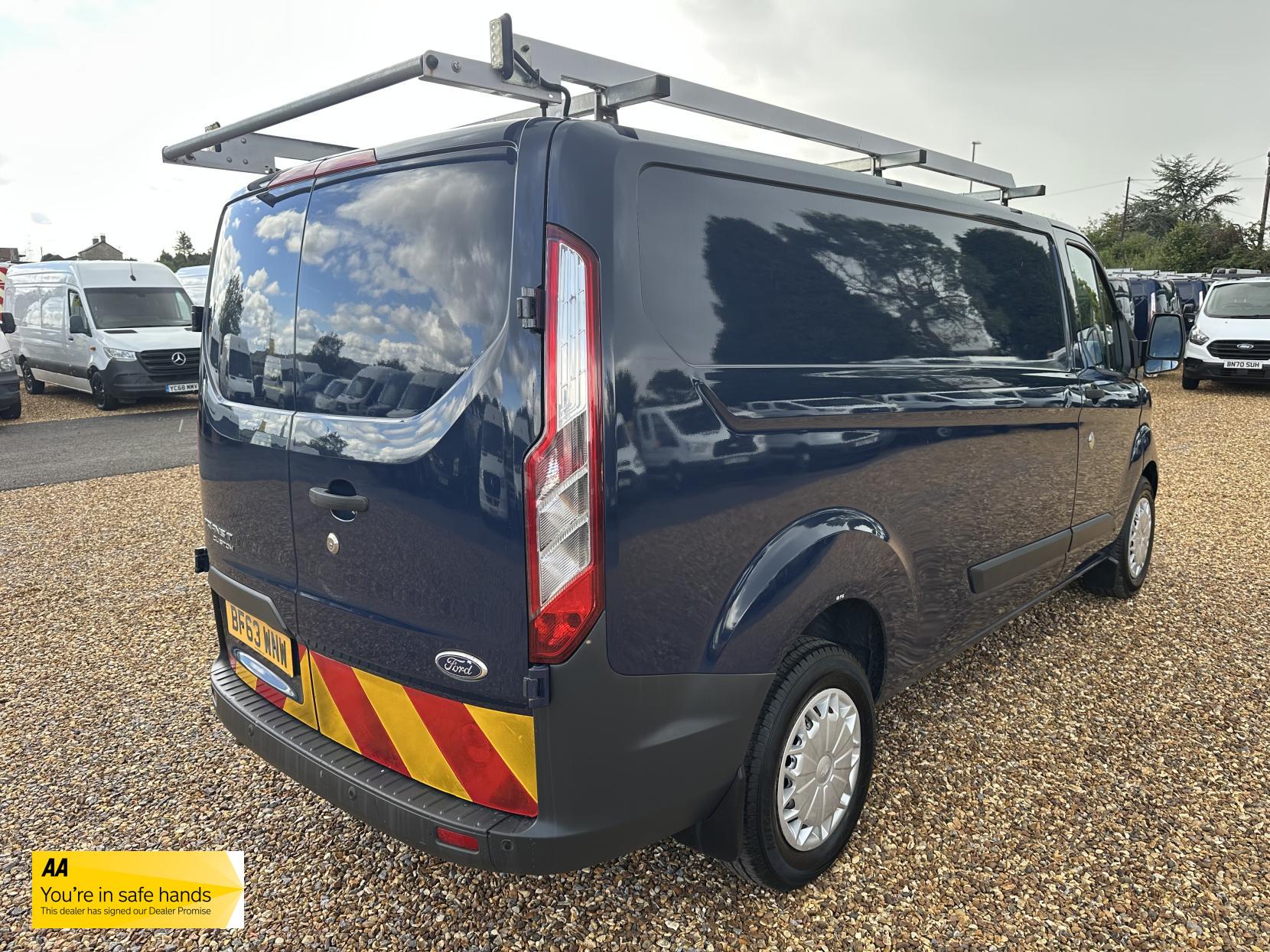 Ford Transit Custom 2.2 TDCi 330 Trend Panel Van 5dr Diesel Manual L2 H1 (197 g/km, 123 bhp)