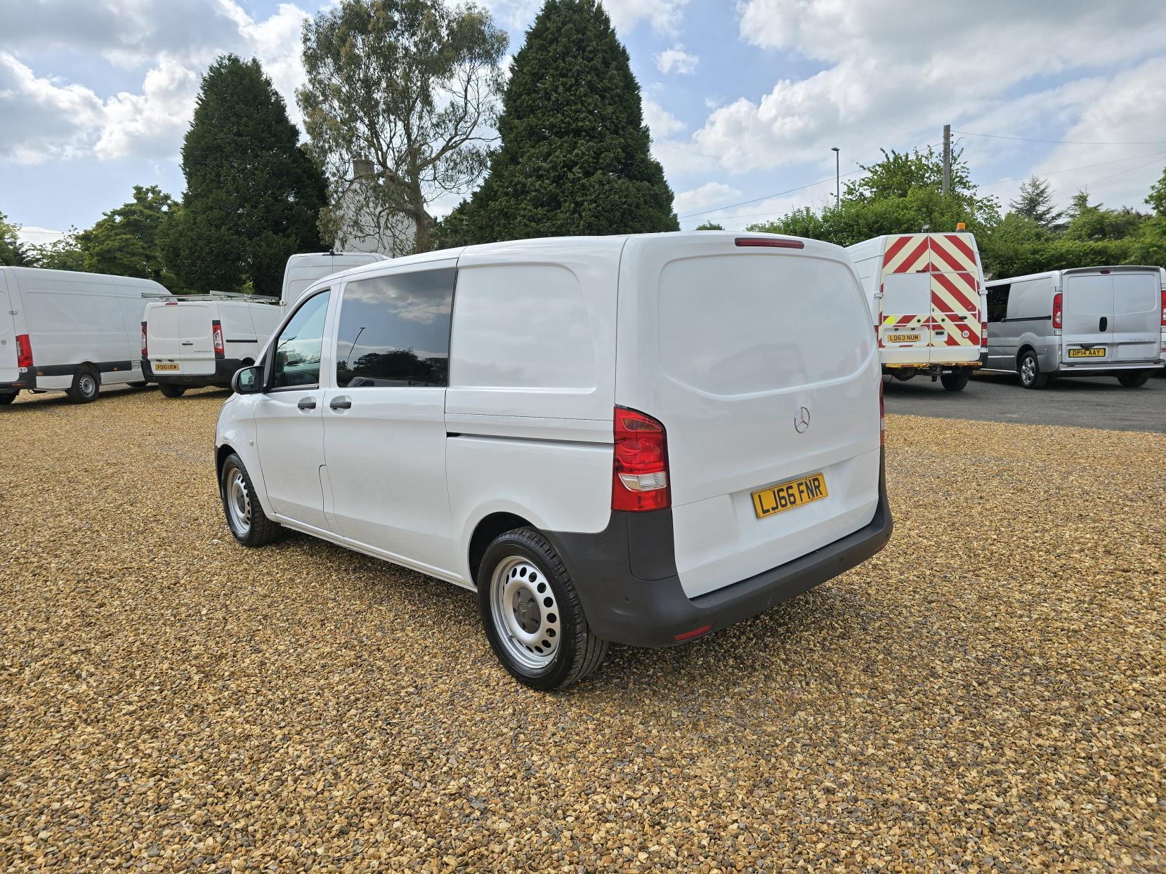 Mercedes-Benz Vito 2.1 116 CDI BlueTEC Panel Van 5dr Diesel G-Tronic+ RWD L1 Euro 6 (163 ps)