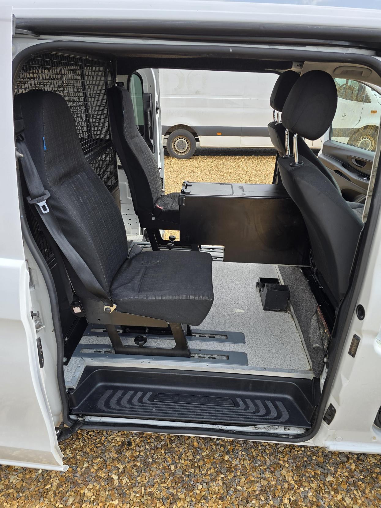 Mercedes-Benz Vito 2.1 116 CDI BlueTEC Panel Van 5dr Diesel G-Tronic+ RWD L1 Euro 6 (163 ps)