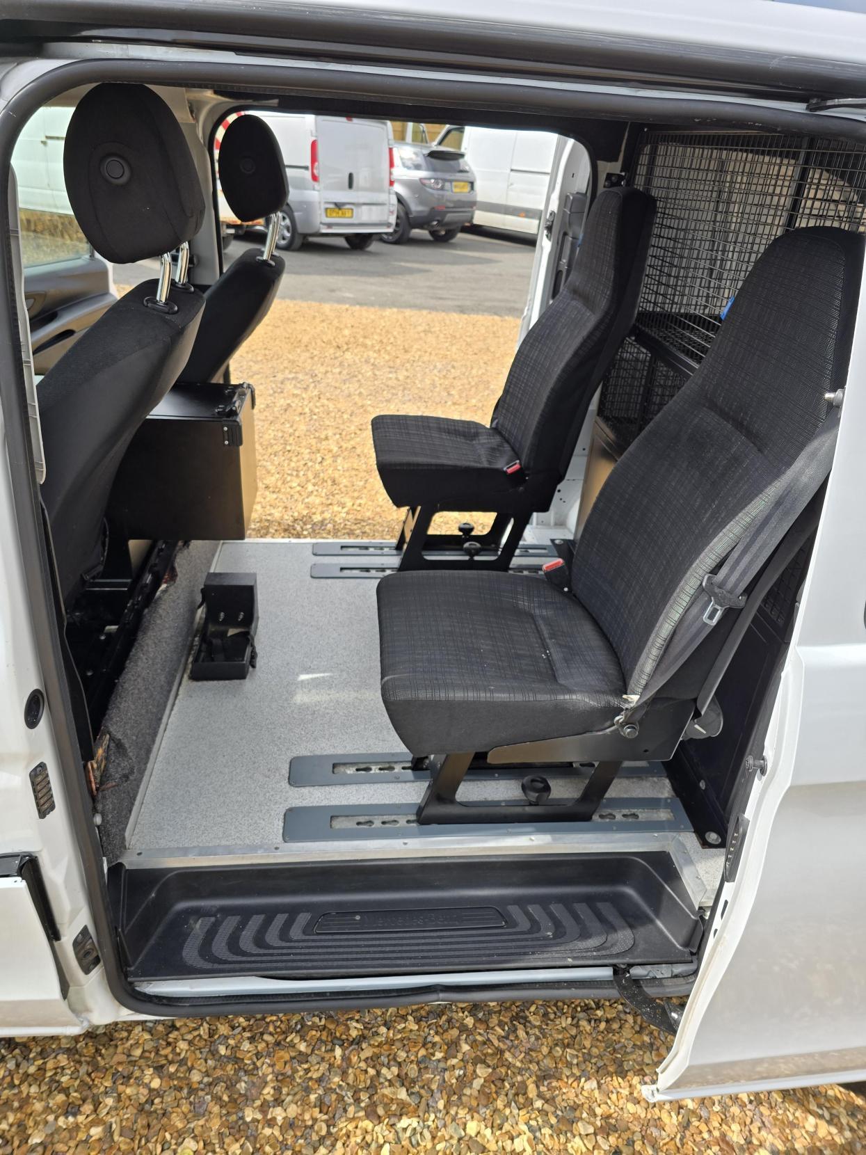 Mercedes-Benz Vito 2.1 116 CDI BlueTEC Panel Van 5dr Diesel G-Tronic+ RWD L1 Euro 6 (163 ps)