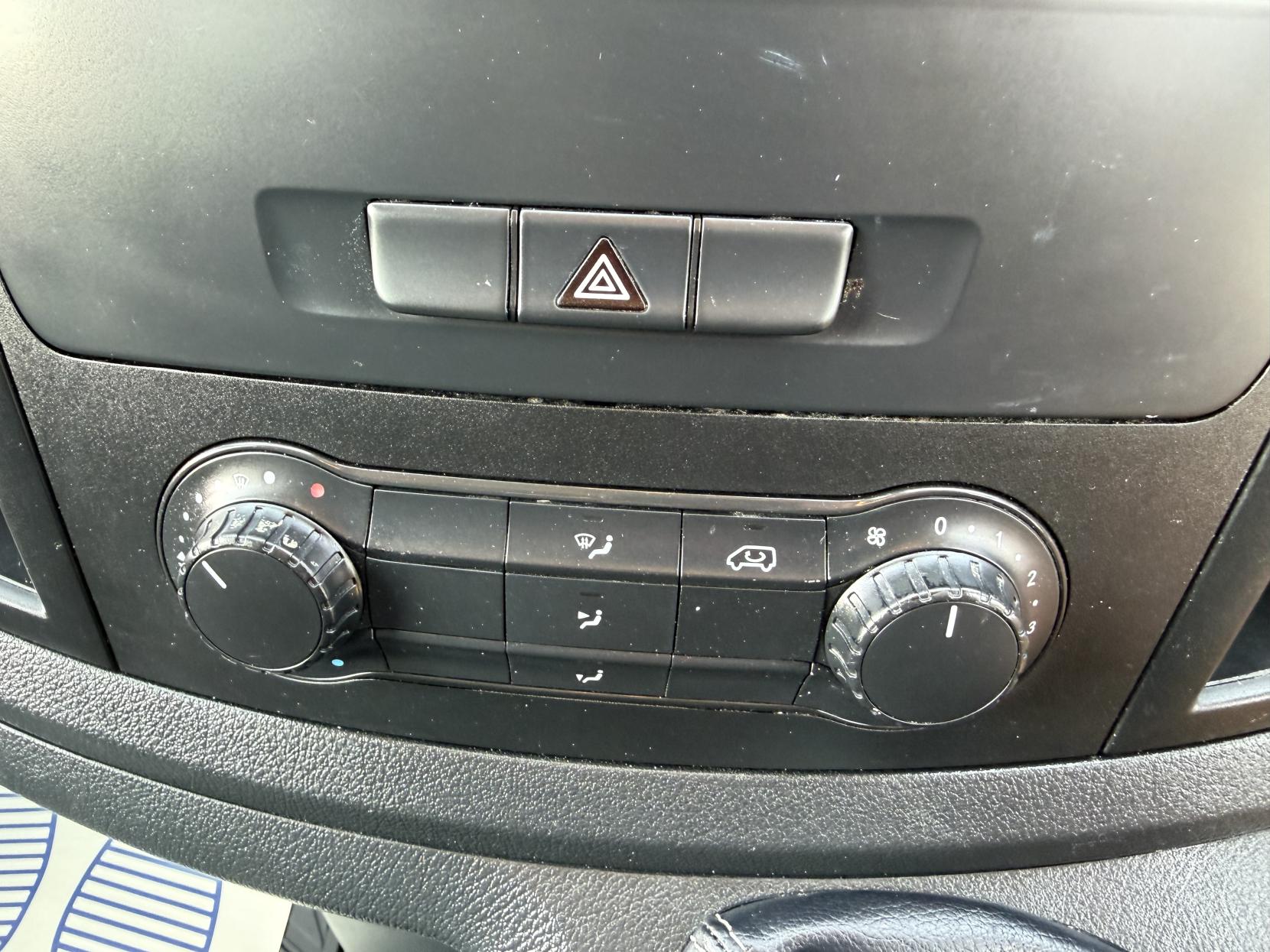 2016 Mercedes-Benz Vito 1.6 109 CDI Panel Van 5dr Diesel Manual FWD L1 Euro 5 (88 ps) - Thumbnail 44