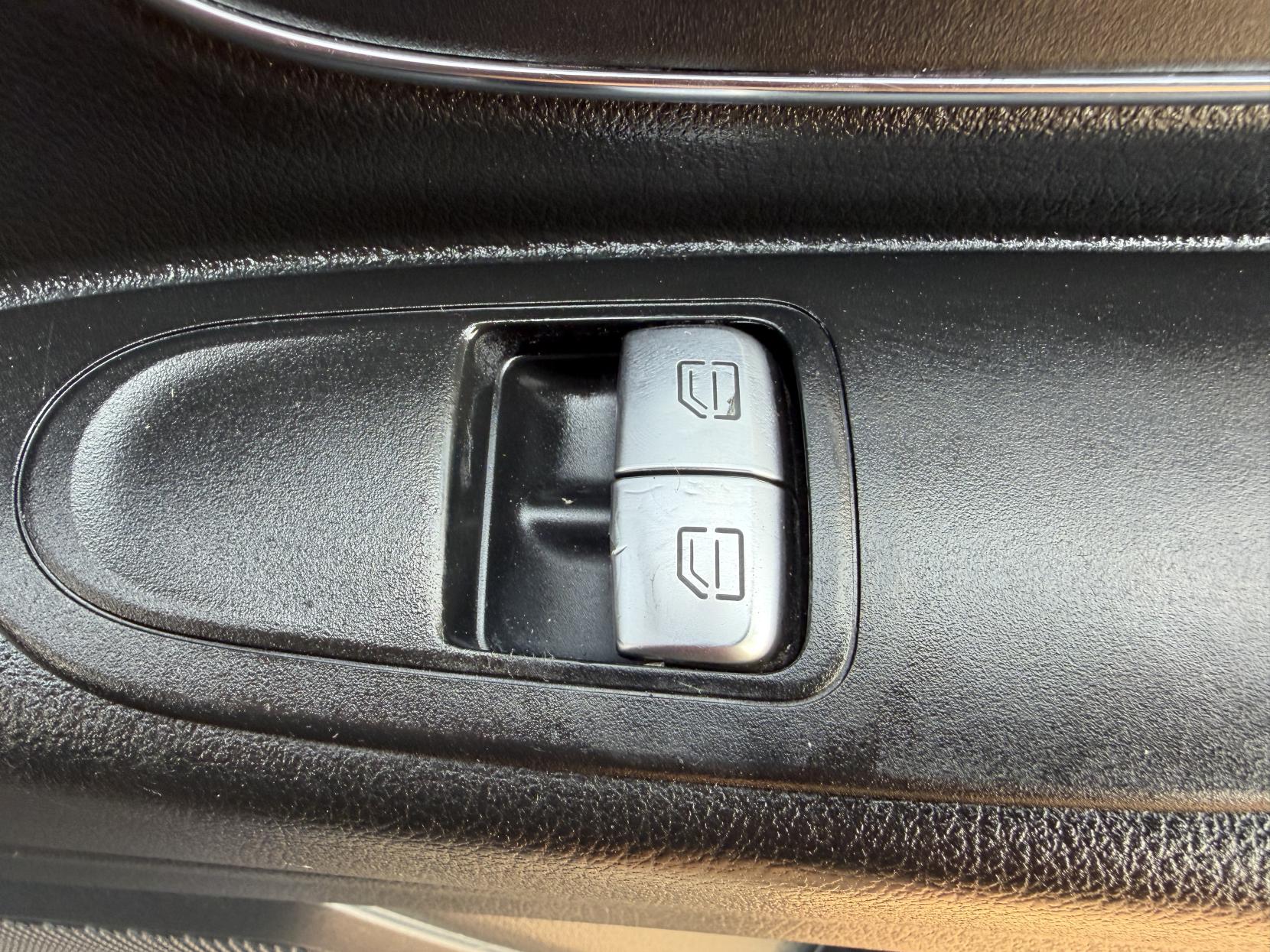 2016 Mercedes-Benz Vito 1.6 109 CDI Panel Van 5dr Diesel Manual FWD L1 Euro 5 (88 ps) - Thumbnail 34