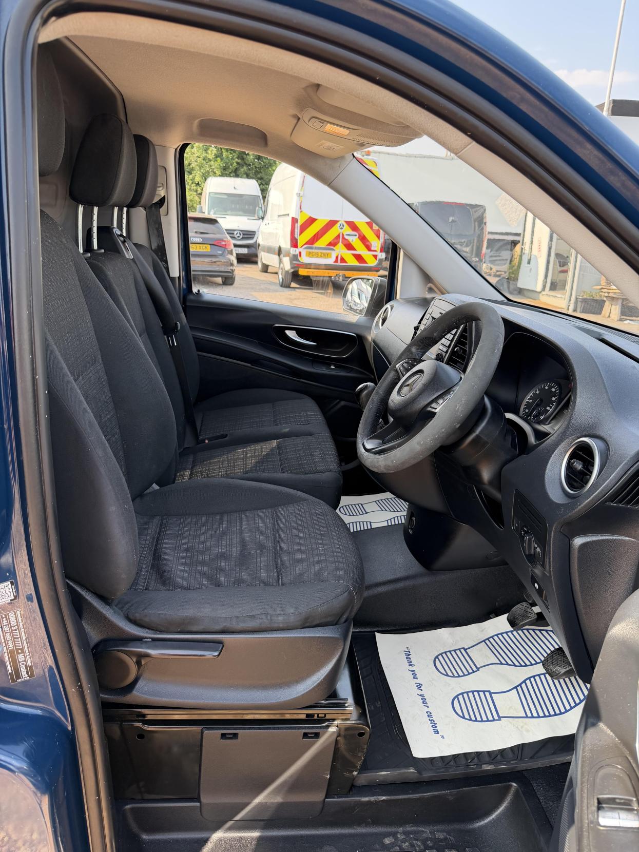 2016 Mercedes-Benz Vito 1.6 109 CDI Panel Van 5dr Diesel Manual FWD L1 Euro 5 (88 ps) - Thumbnail 17