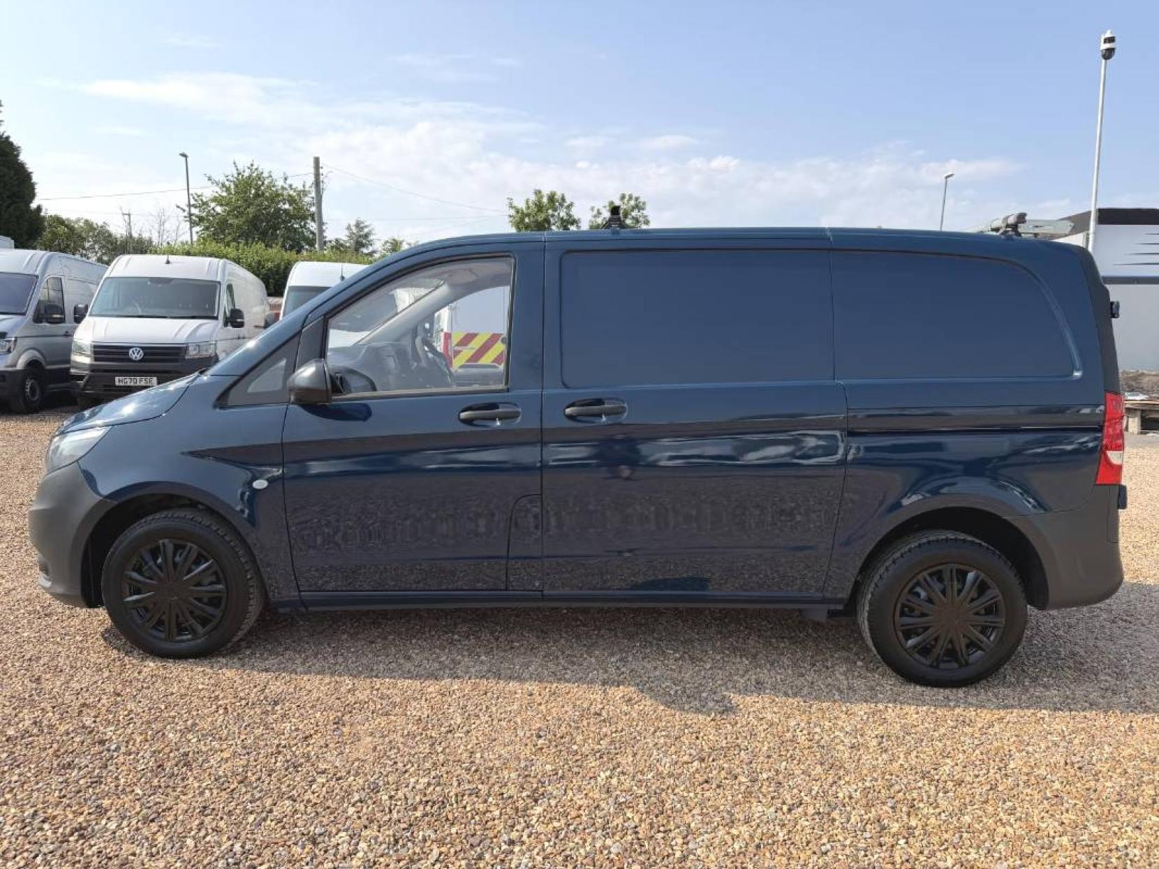 2016 Mercedes-Benz Vito 1.6 109 CDI Panel Van 5dr Diesel Manual FWD L1 Euro 5 (88 ps) - Thumbnail 8