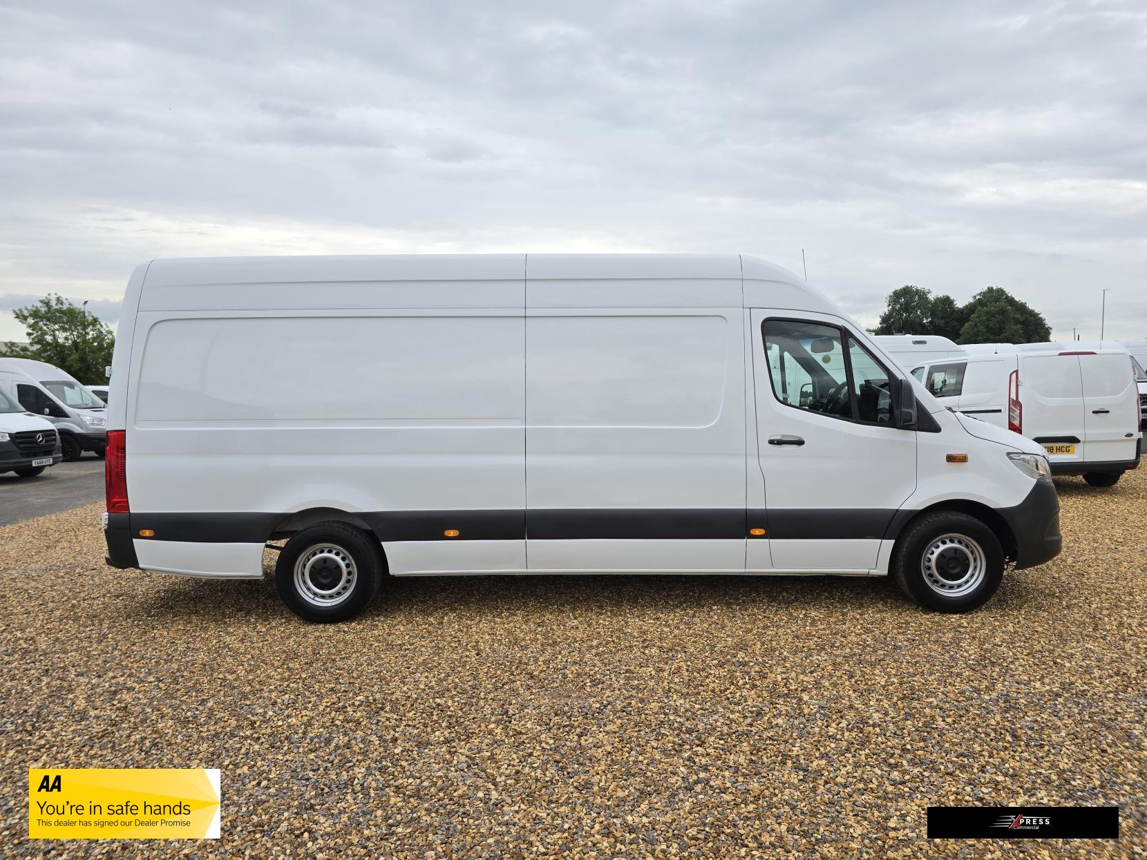 Mercedes-Benz Sprinter Sprinter 2.1 311 CDI Panel Van 5dr Diesel Manual RWD L3 H2 Euro 6 (114 ps)