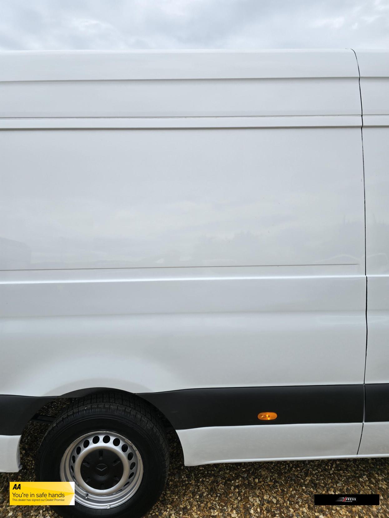 Mercedes-Benz Sprinter Sprinter 2.1 311 CDI Panel Van 5dr Diesel Manual RWD L3 H2 Euro 6 (114 ps)