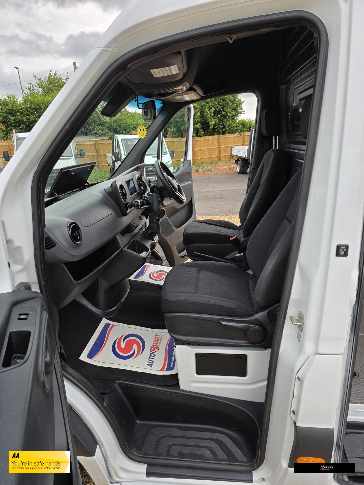 Mercedes-Benz Sprinter Sprinter 2.1 311 CDI Panel Van 5dr Diesel Manual RWD L3 H2 Euro 6 (114 ps)