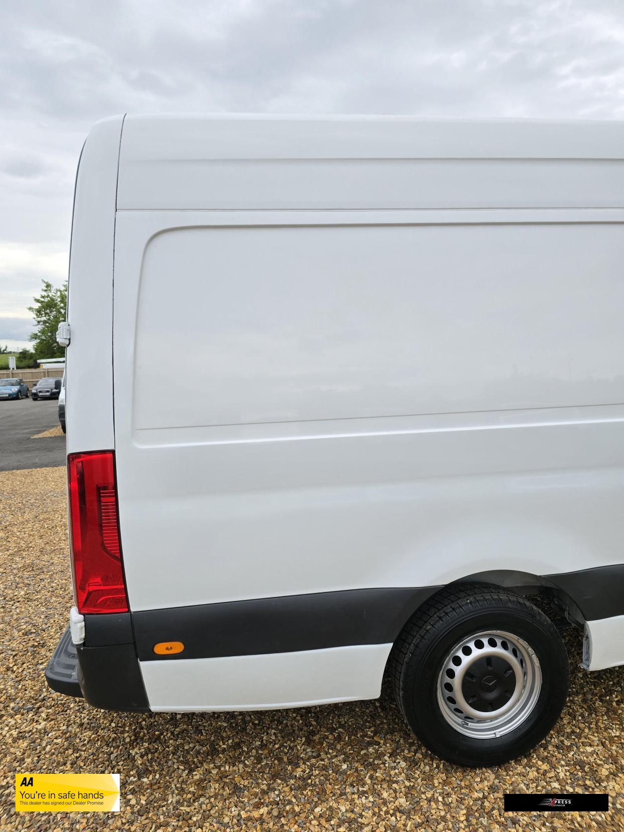 Mercedes-Benz Sprinter Sprinter 2.1 311 CDI Panel Van 5dr Diesel Manual RWD L3 H2 Euro 6 (114 ps)