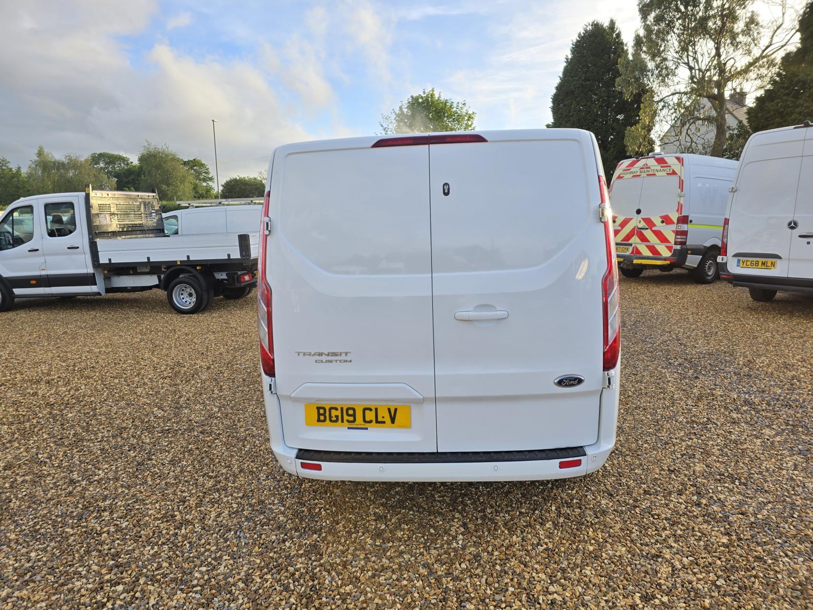 Ford Transit Custom 2.0 300 EcoBlue Limited Panel Van 5dr Diesel Manual L1 H1 Euro 6 (s/s) (130 ps)