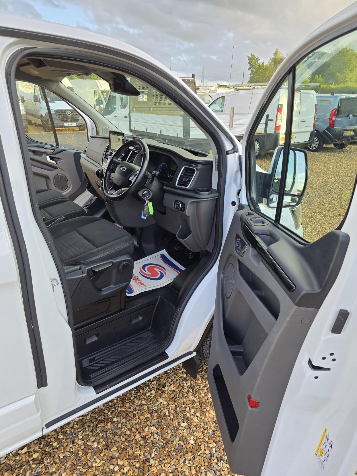Ford Transit Custom 2.0 300 EcoBlue Limited Panel Van 5dr Diesel Manual L1 H1 Euro 6 (s/s) (130 ps)