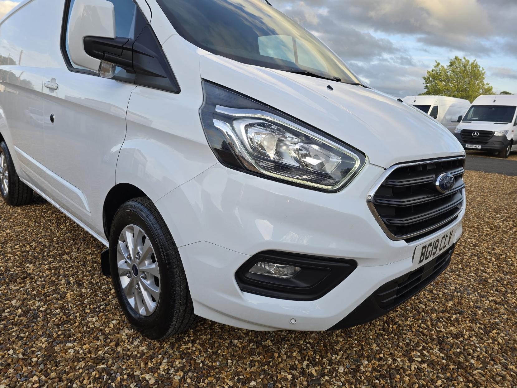 Ford Transit Custom 2.0 300 EcoBlue Limited Panel Van 5dr Diesel Manual L1 H1 Euro 6 (s/s) (130 ps)
